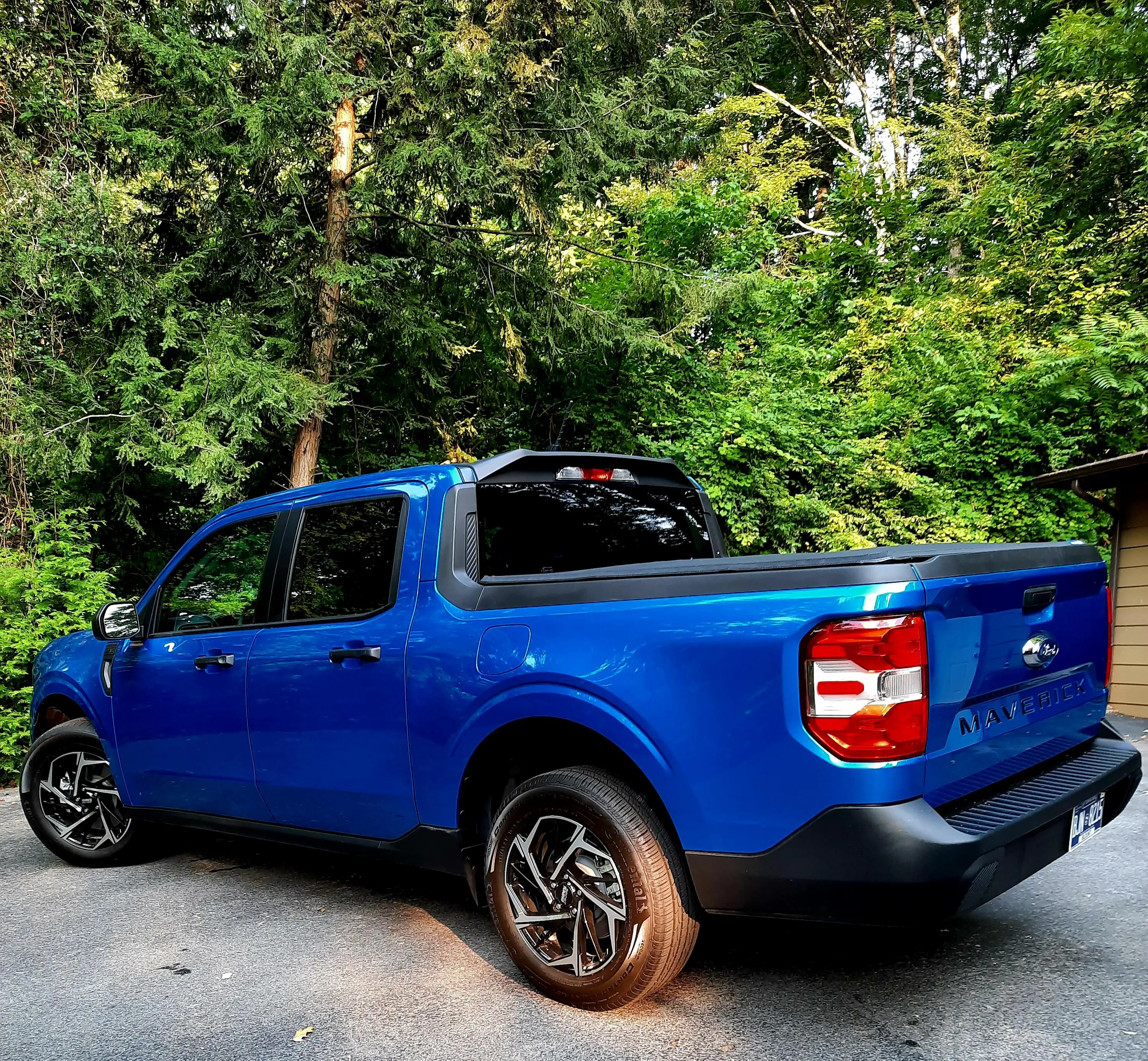 Ford Maverick Those with cab and tailgate spoilers, how do you like it? 20230629_081741