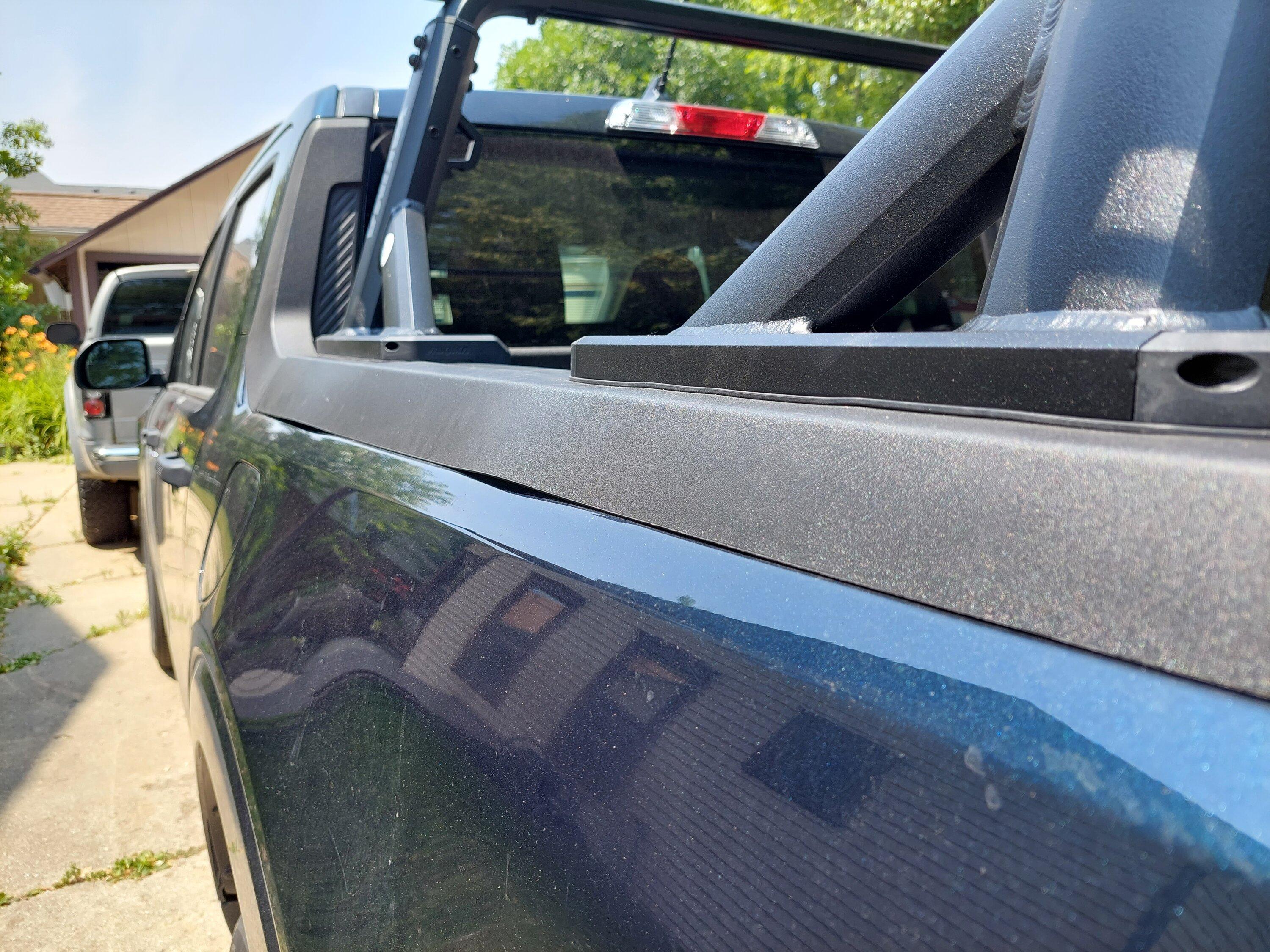 Ford Maverick Yakima Overhaul HD with 60" Crossbars installed on Maverick 20230624_131609