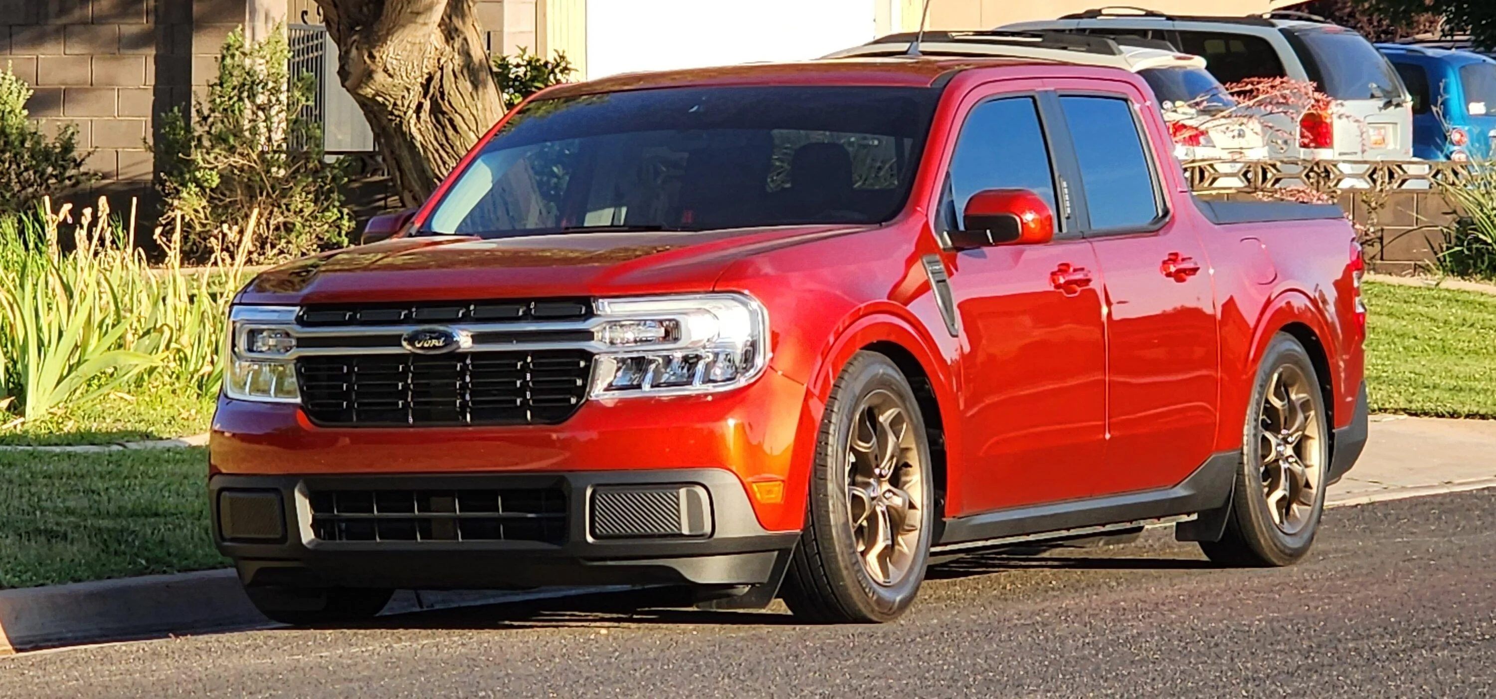 Ford Maverick Slammed on Silver's Coilovers (23 Hybrid Lariat) 20230703_194155