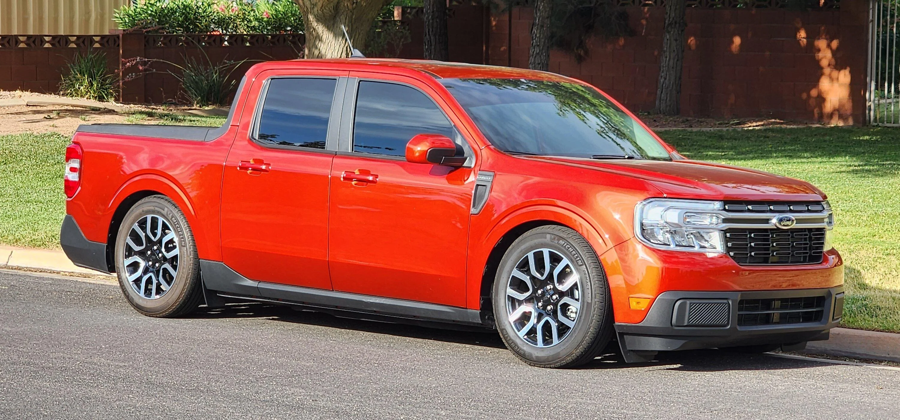 Ford Maverick Slammed on Silver's Coilovers (23 Hybrid Lariat) 20230629_184203