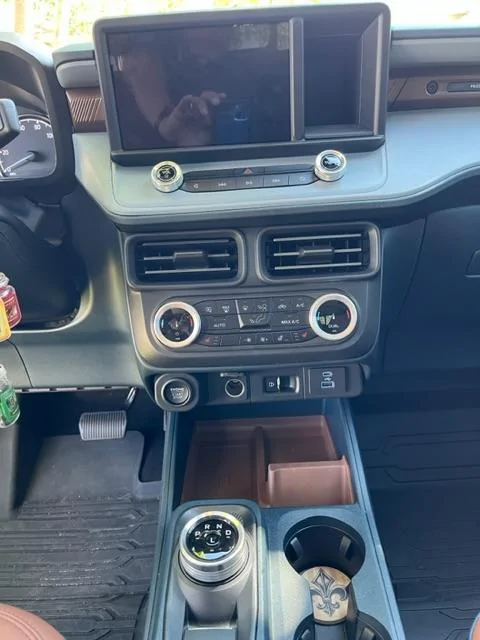 Ford Maverick Knob covers  that match the Lariat brown interior? IMG_7605