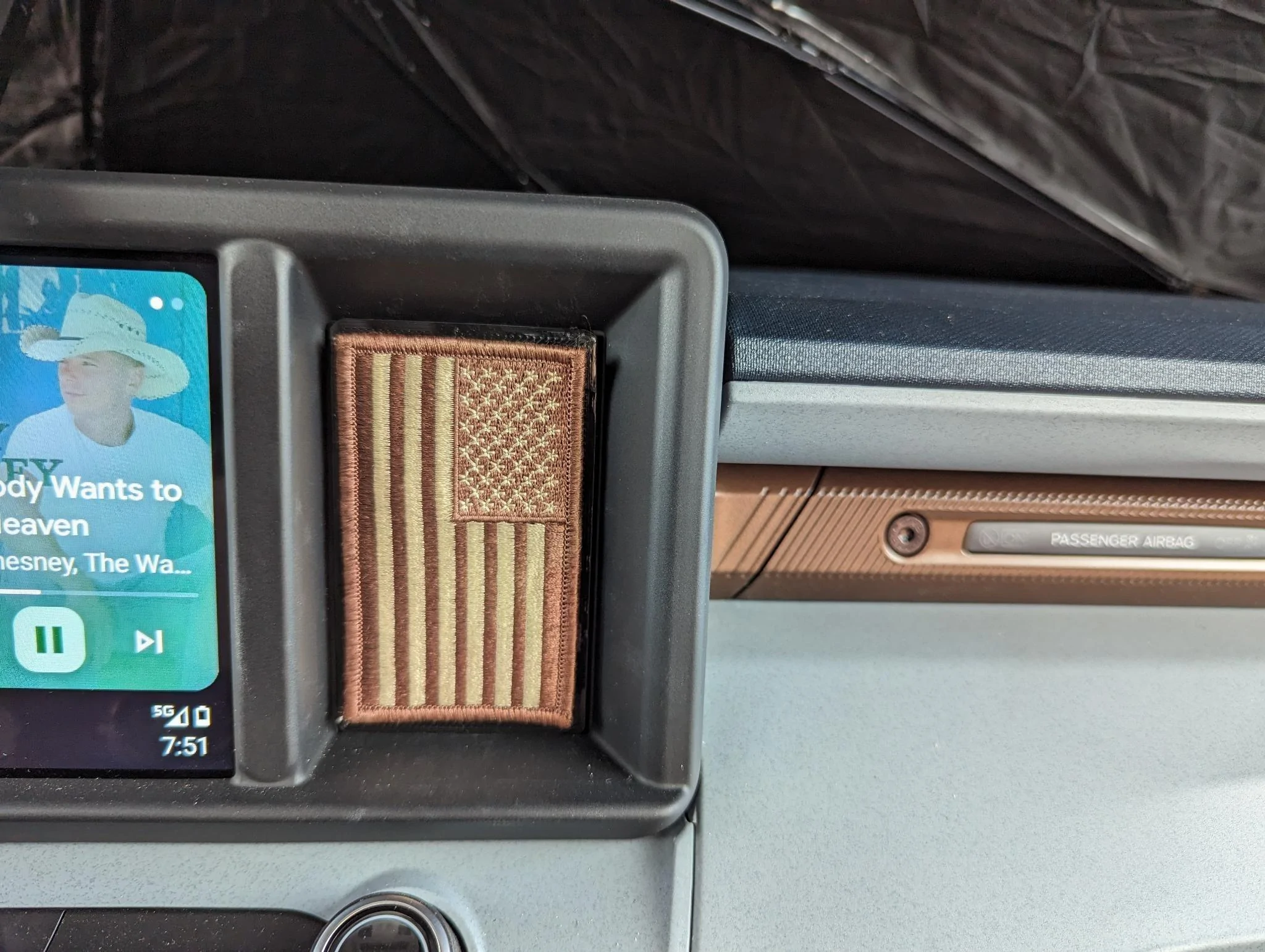 Ford Maverick Dash cubby hole -- what's in yours? 📸 signal-2023-07-13-075507_002