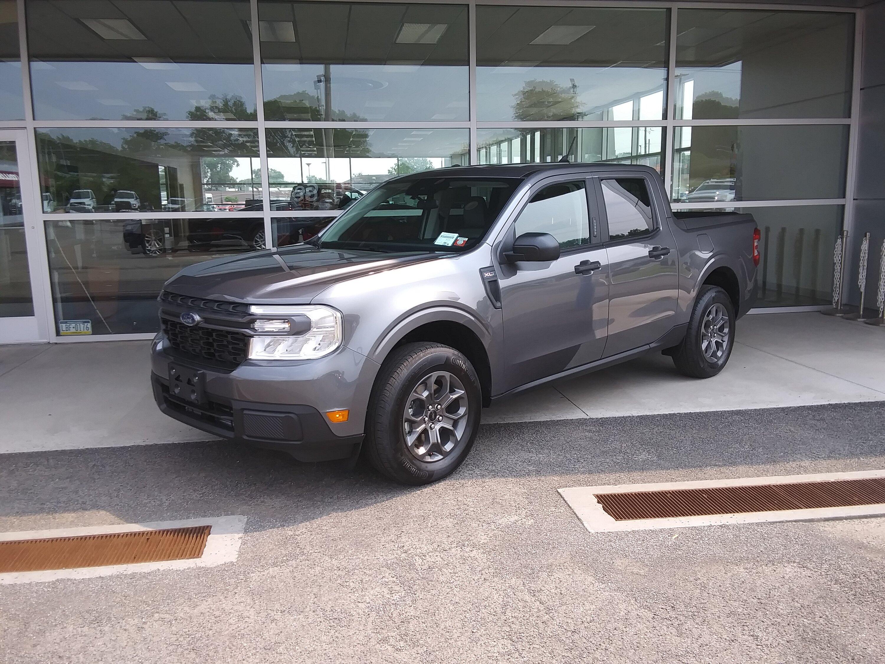 Ford Maverick His and Hers Mavericks. 20230717_144120