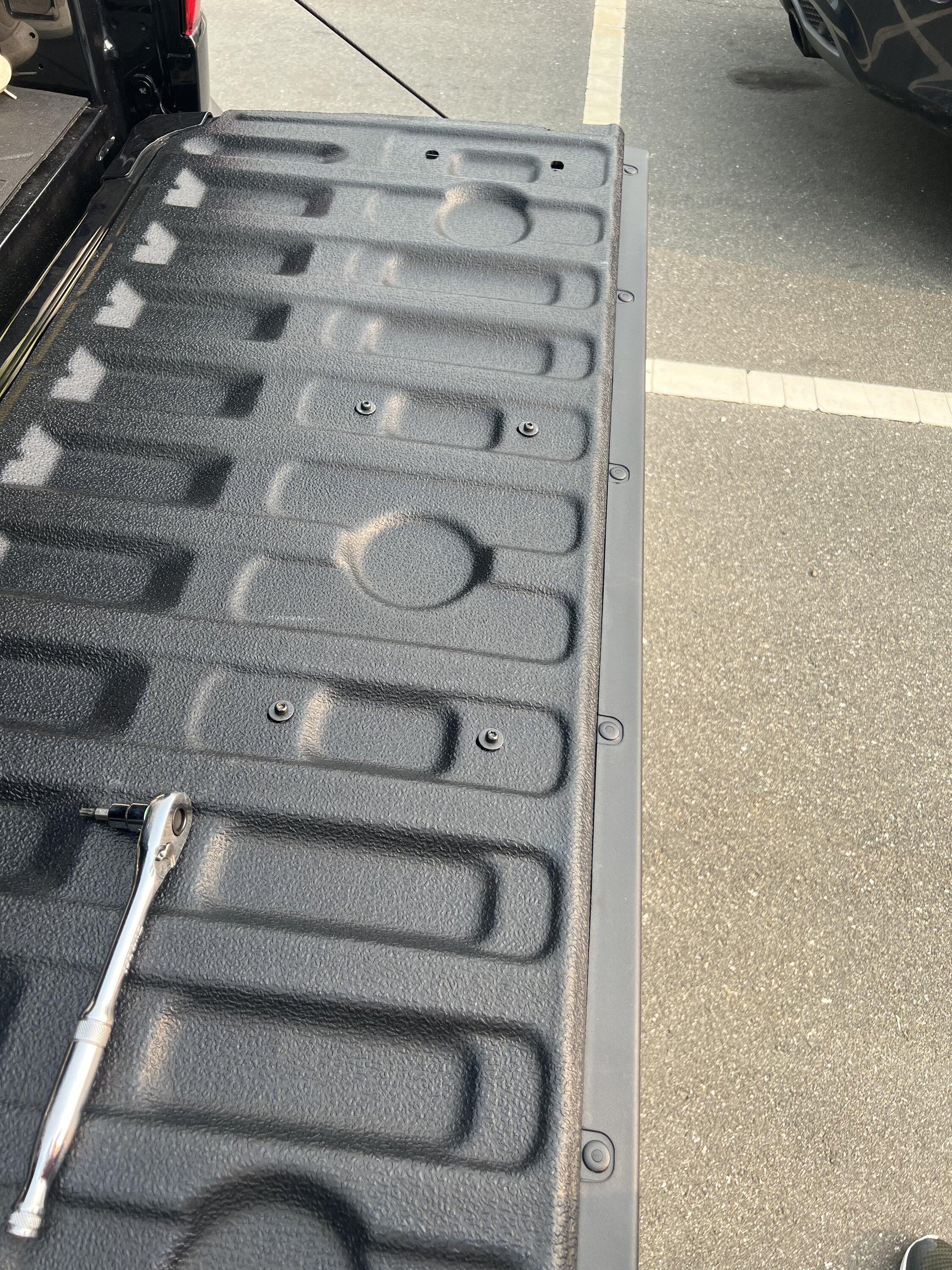 Ford Maverick Tailgate Liner Kit Part No: NZ6Z-9900038-C C29BB9F6-9C99-4D7A-A1DA-C5AFB6B13147