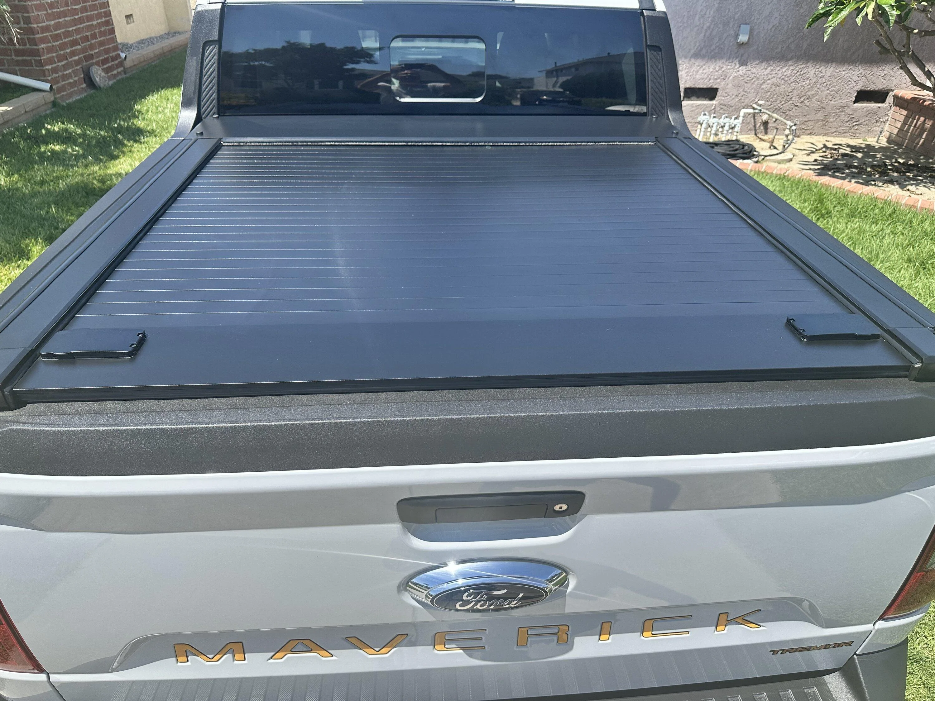 Ford Maverick Truck2go Tonneau Cover water leak test Tonneau wash1