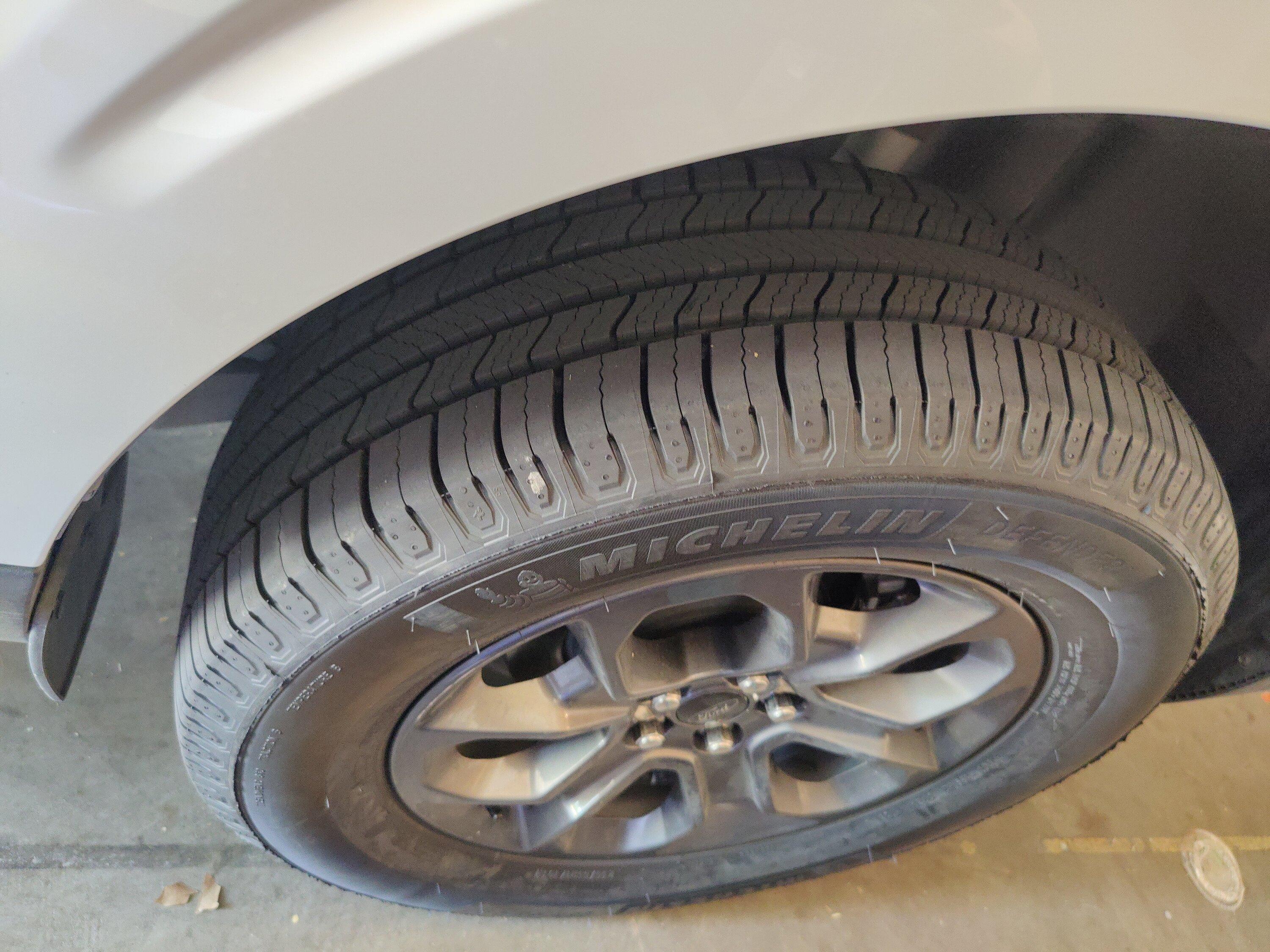 Ford Maverick new tires 2023-07-25-15-46-41-422