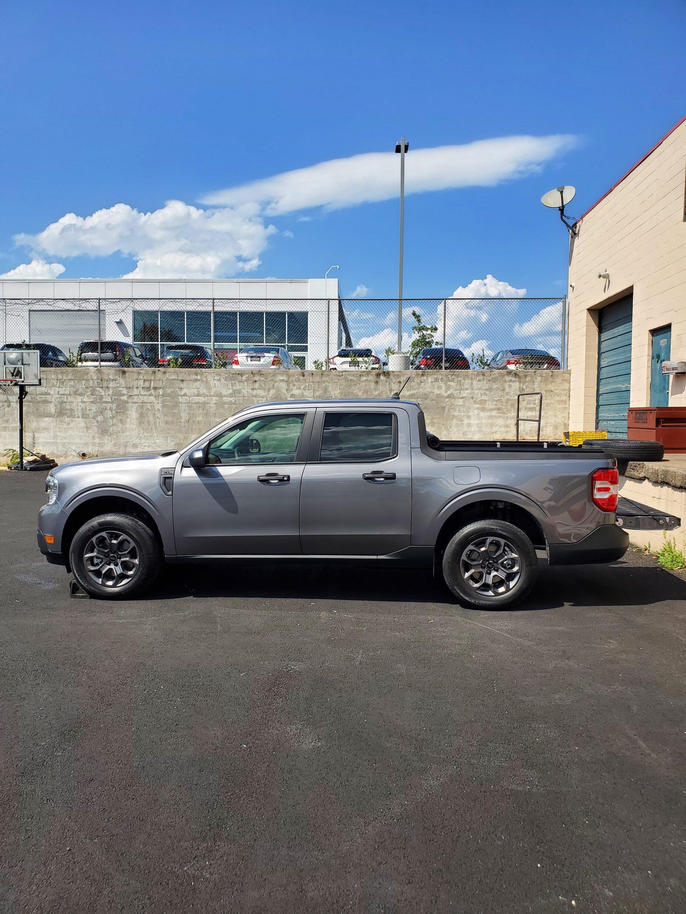 Ford Maverick Finally got my XLT wheels installed on my XL before during and after pics 20230725_153414
