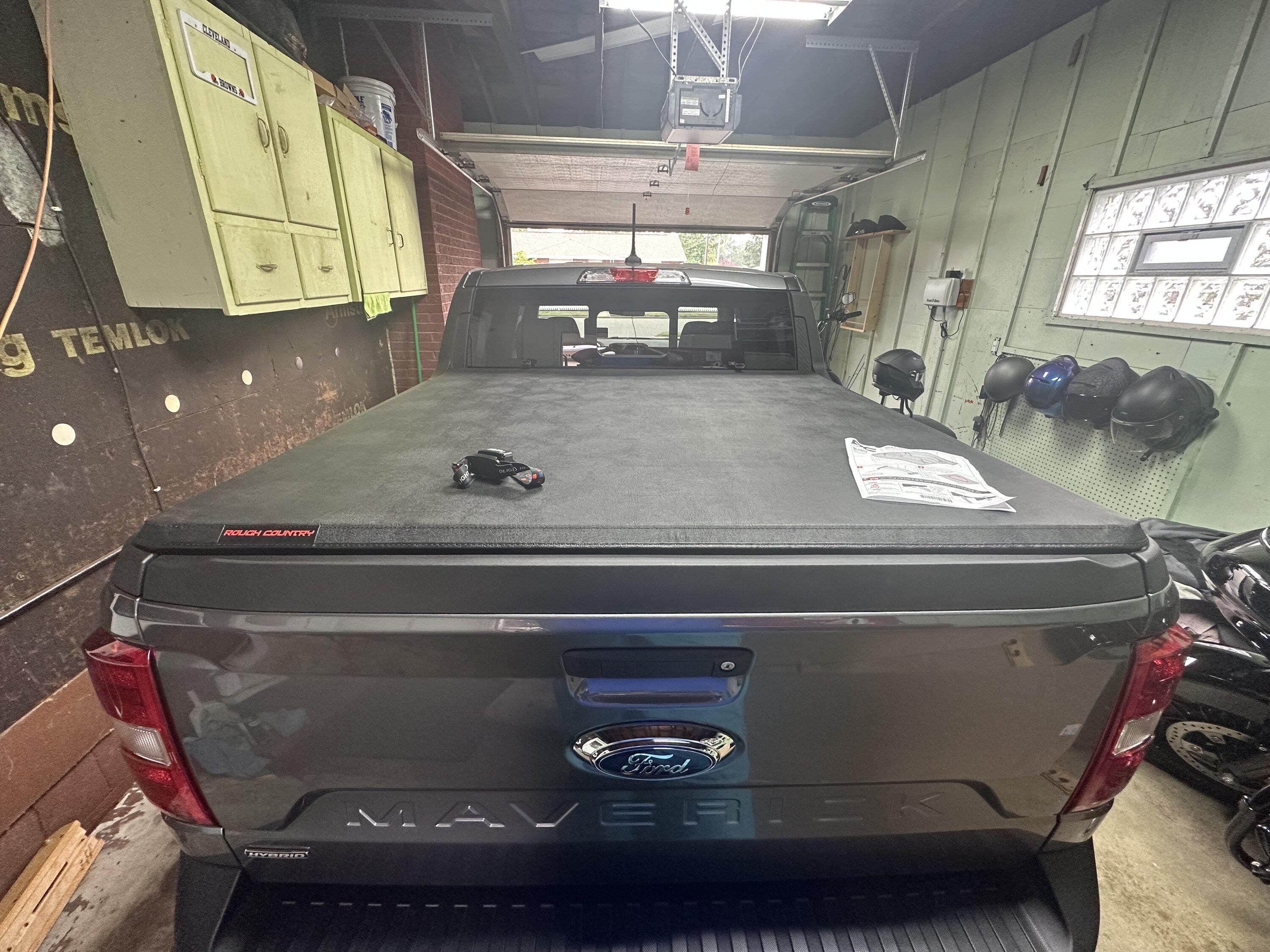 Ford Maverick Rough Country Tri-Fold Tonneau Cover installed IMG_5516