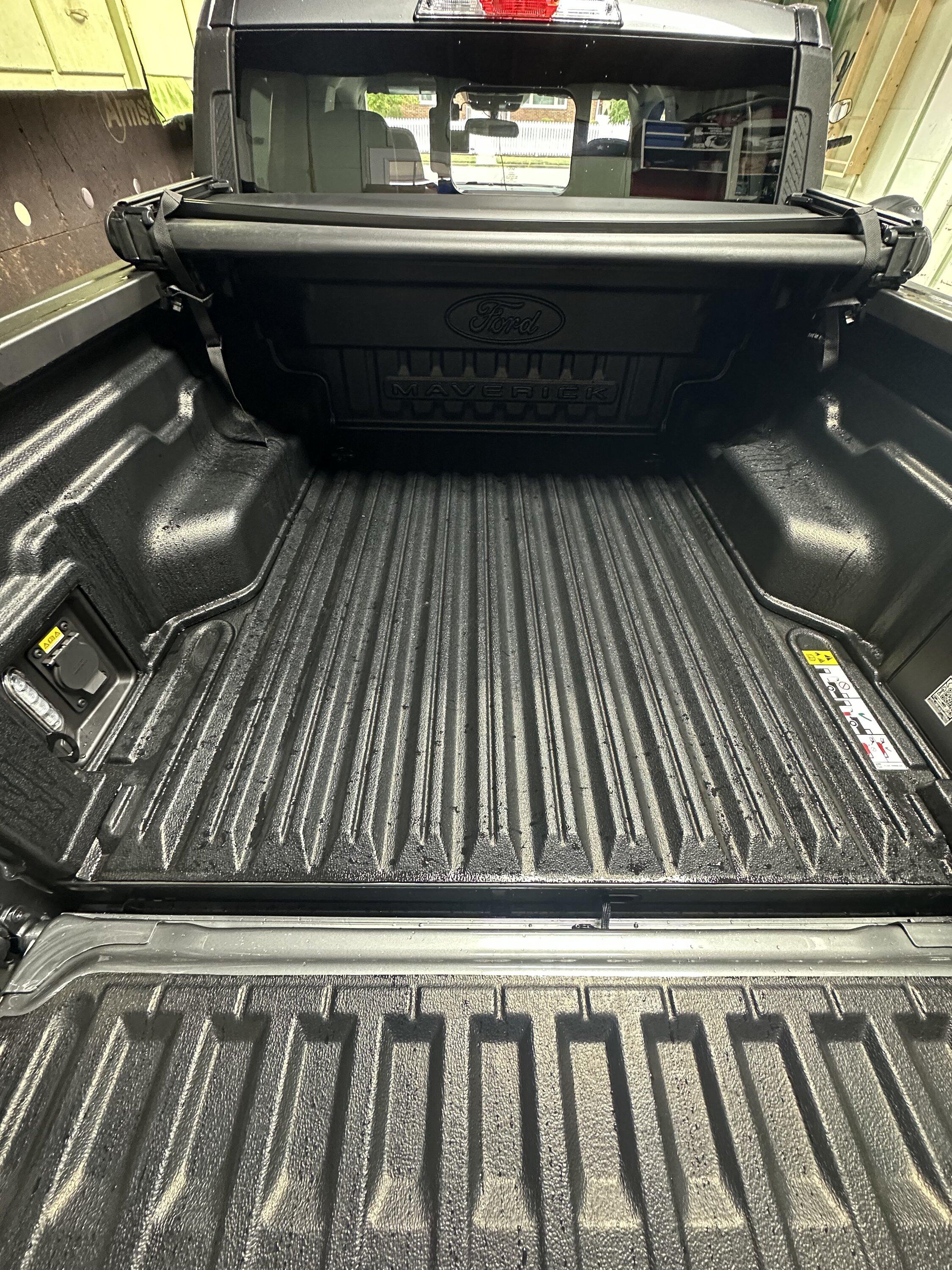 Ford Maverick Rough Country Tri-Fold Tonneau Cover installed IMG_5543