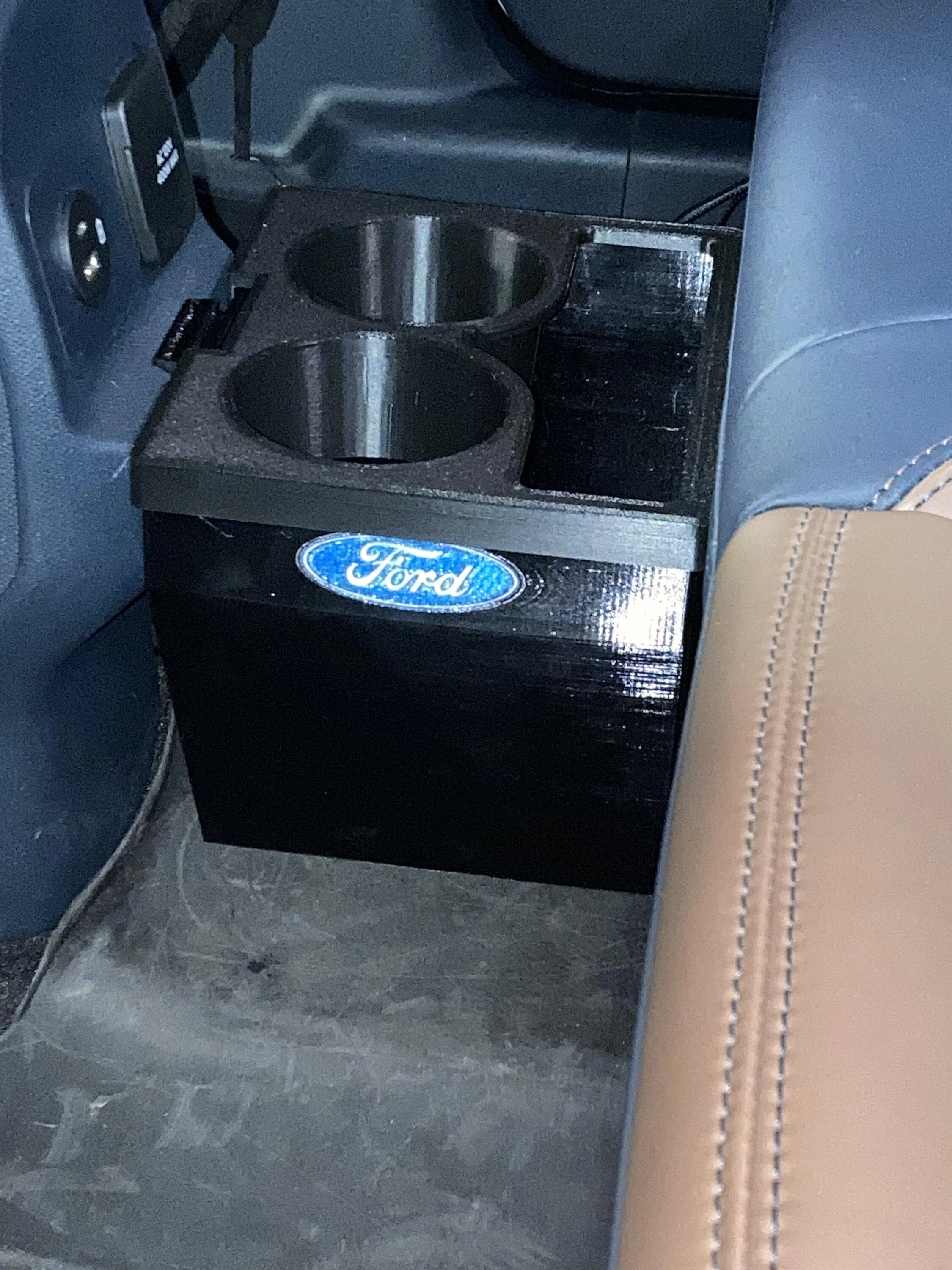 Ford Maverick Mabett FITS trash can option 9C74A004-9FF5-41EA-BDEE-5F76F24320F0
