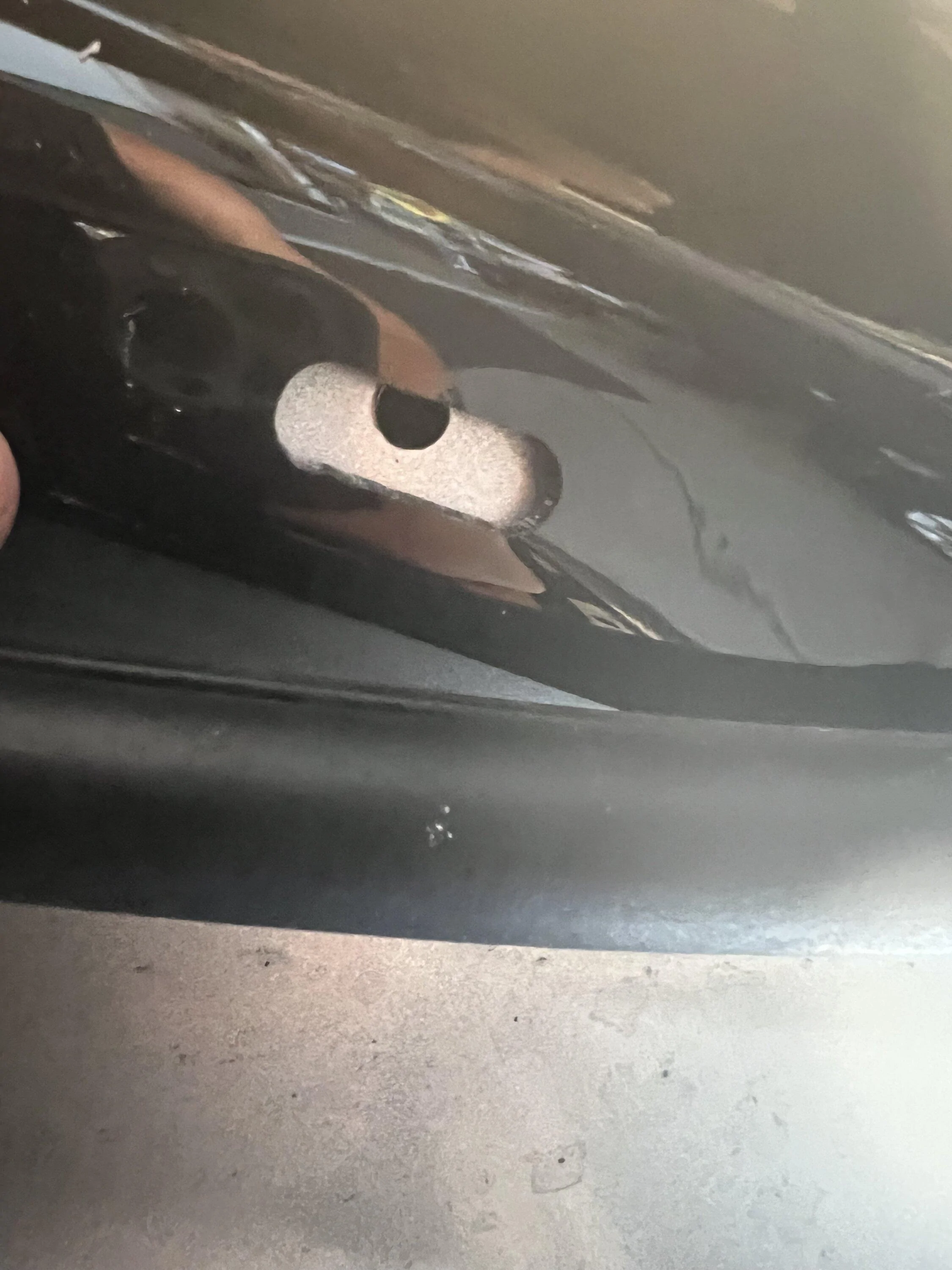 Ford Maverick AVS Bugflector II Installation Problem. Am I missing something here? IMG_0526
