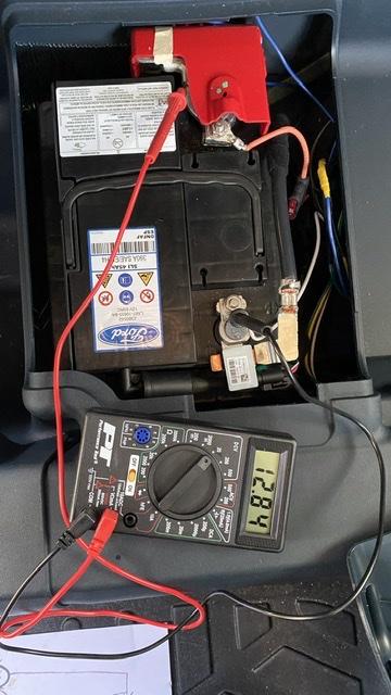 Ford Maverick Hybrid +12V Battery Replacement 286476A6-2513-4C94-A501-7732D7E334E2