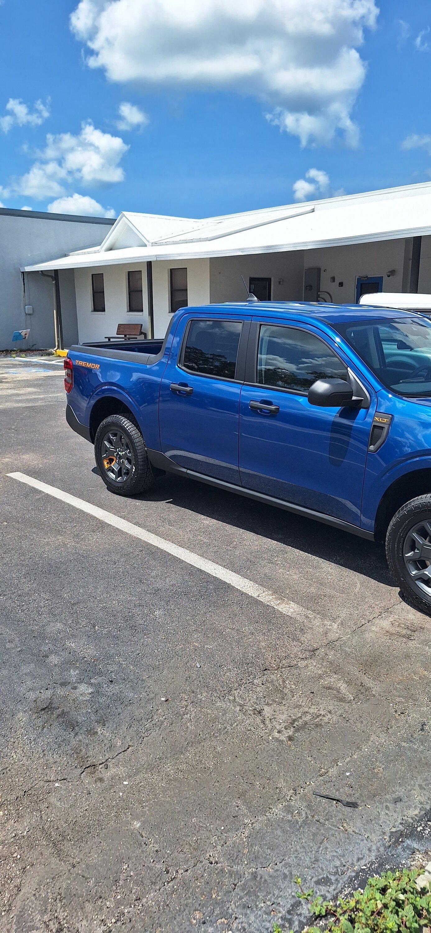 Ford Maverick Finally received my Atlas Blue XLT Tremor m3