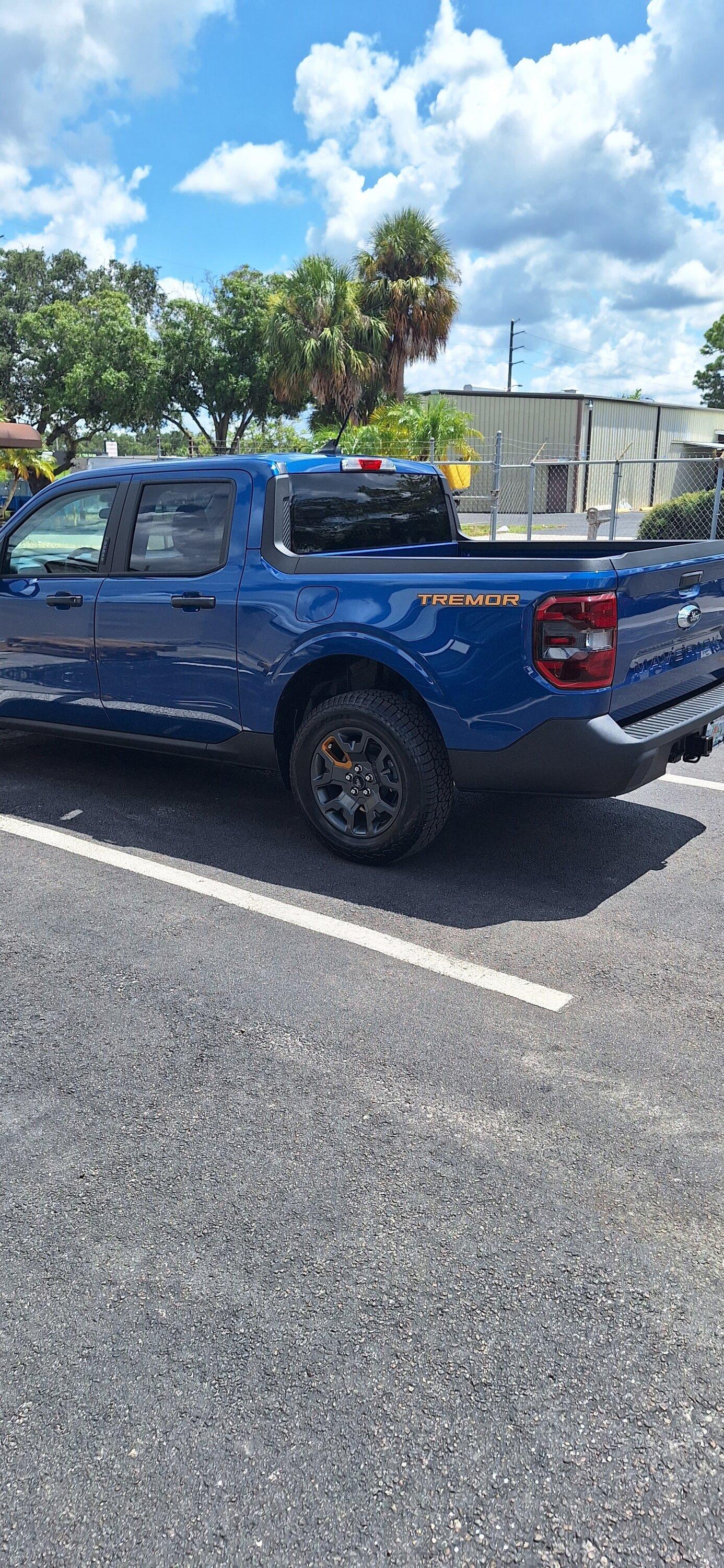 Ford Maverick Finally received my Atlas Blue XLT Tremor m4