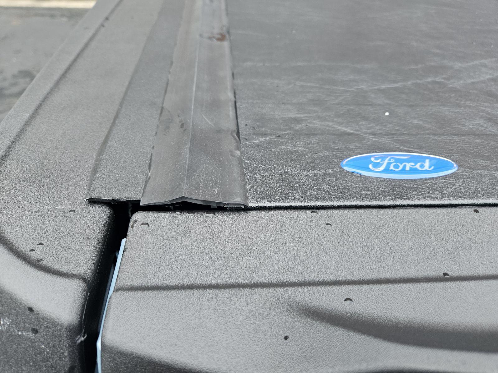 Ford Maverick Ford Rev hard roll up cover missing Ford logo COVER 1