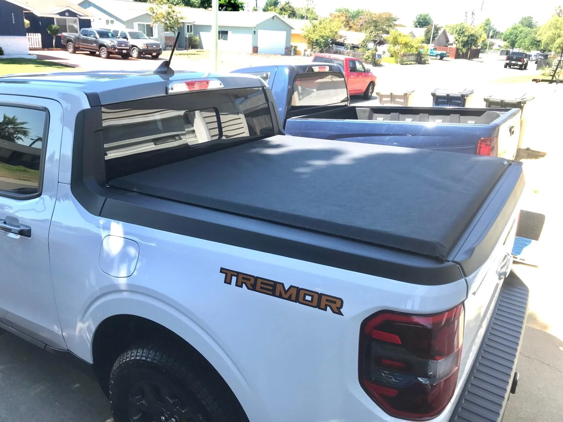 Ford Maverick Tonneau Cover Buying Guide Lund Genesis Elite Tonneau 3
