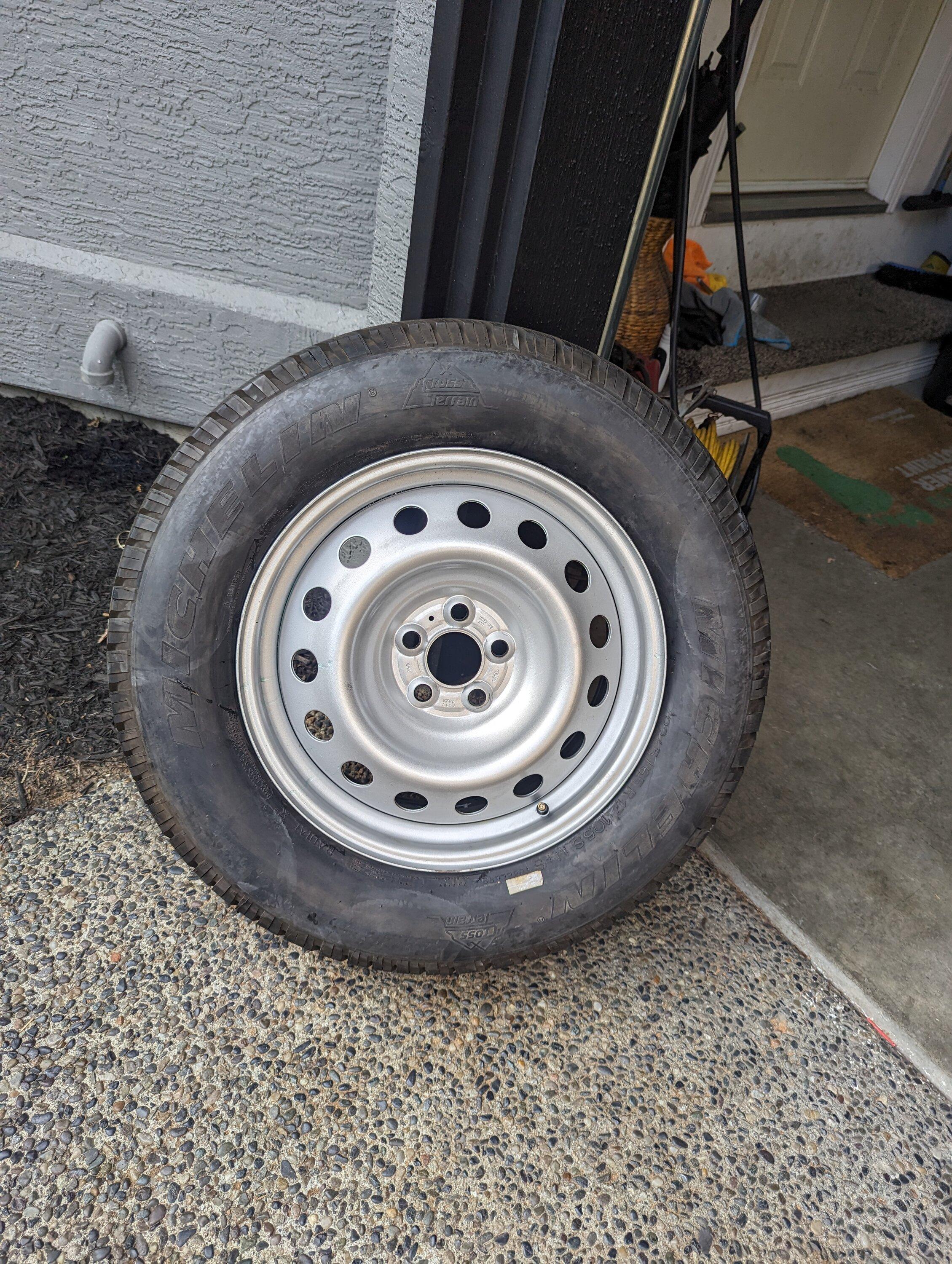 Ford Maverick Oversized Spare Tire Fitment PXL_20230805_163755903