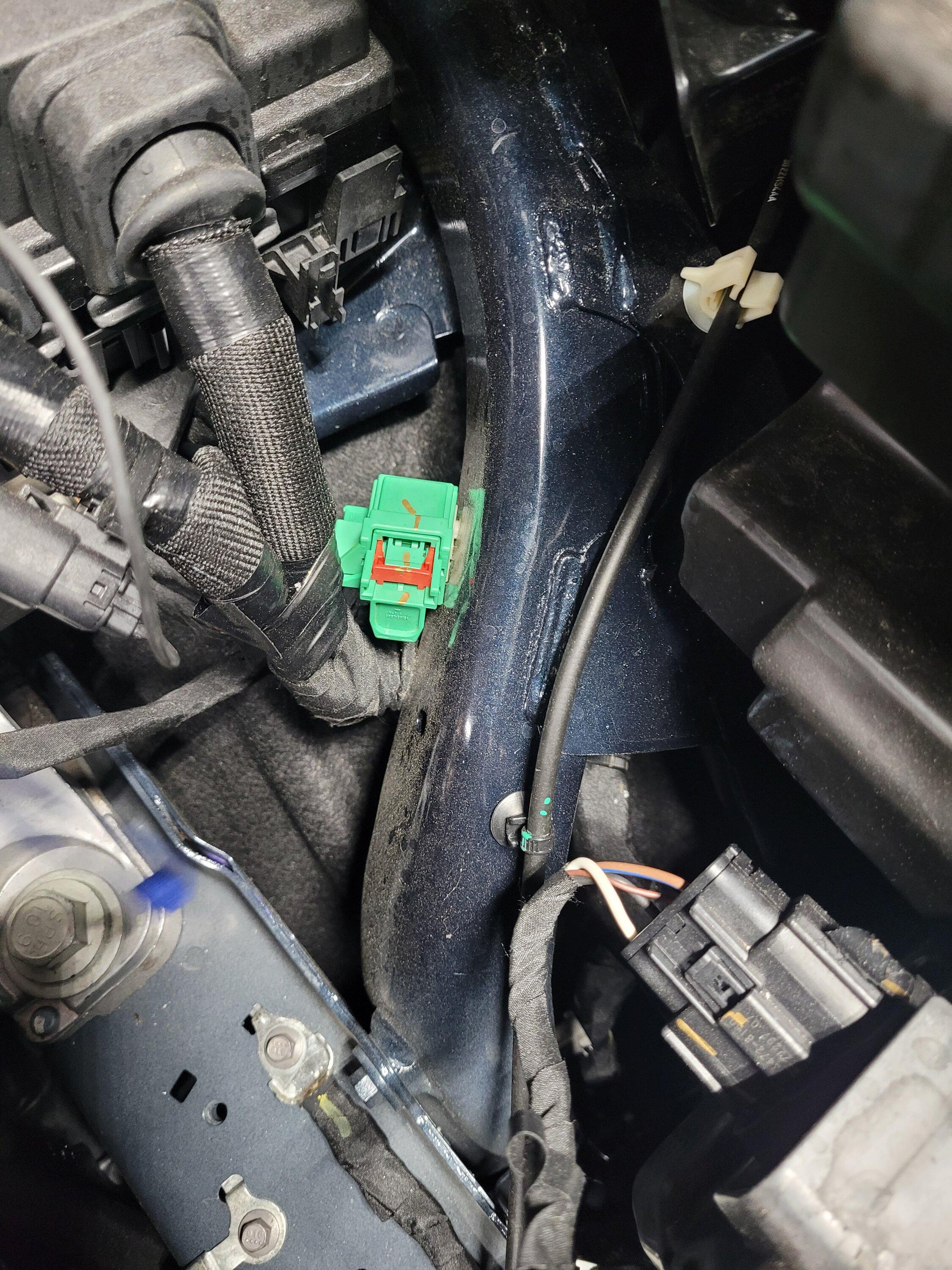 Ford Maverick Hybrid Underhood Cleaning Safety 20230807_123502[1]