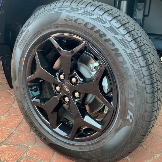 Ford Maverick Factory Tires Sizes & Wheels Specs For 2022 Maverick: Width, Offset, Bolt Pattern, Center Bore, Thread Size, Weight 2022 Maverick XLT FX4 Black Wheels