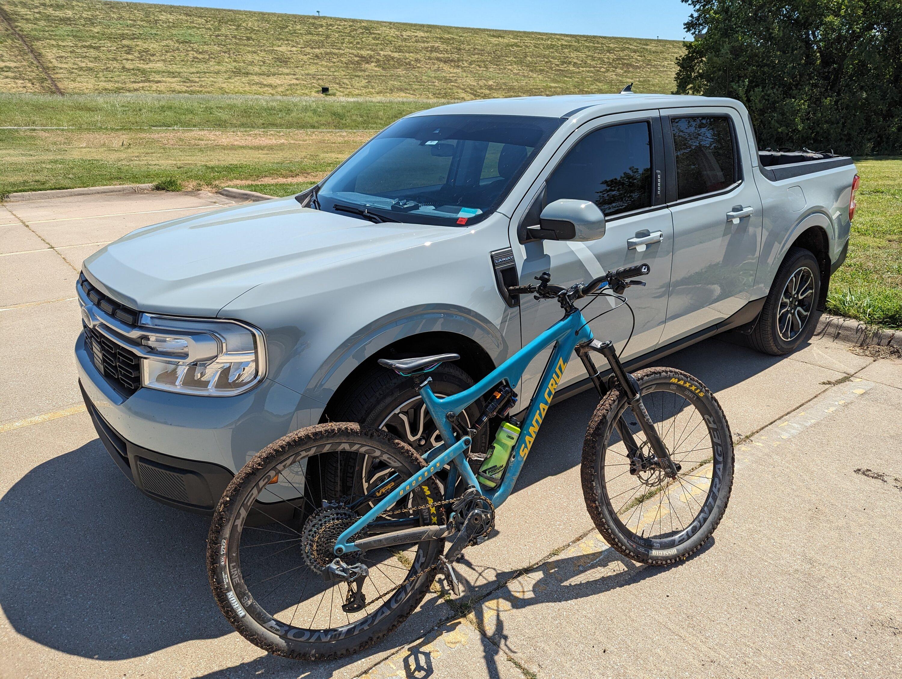 Ford Maverick Maverick fits Four 26" Mountain Bikes PXL_20230806_170314095