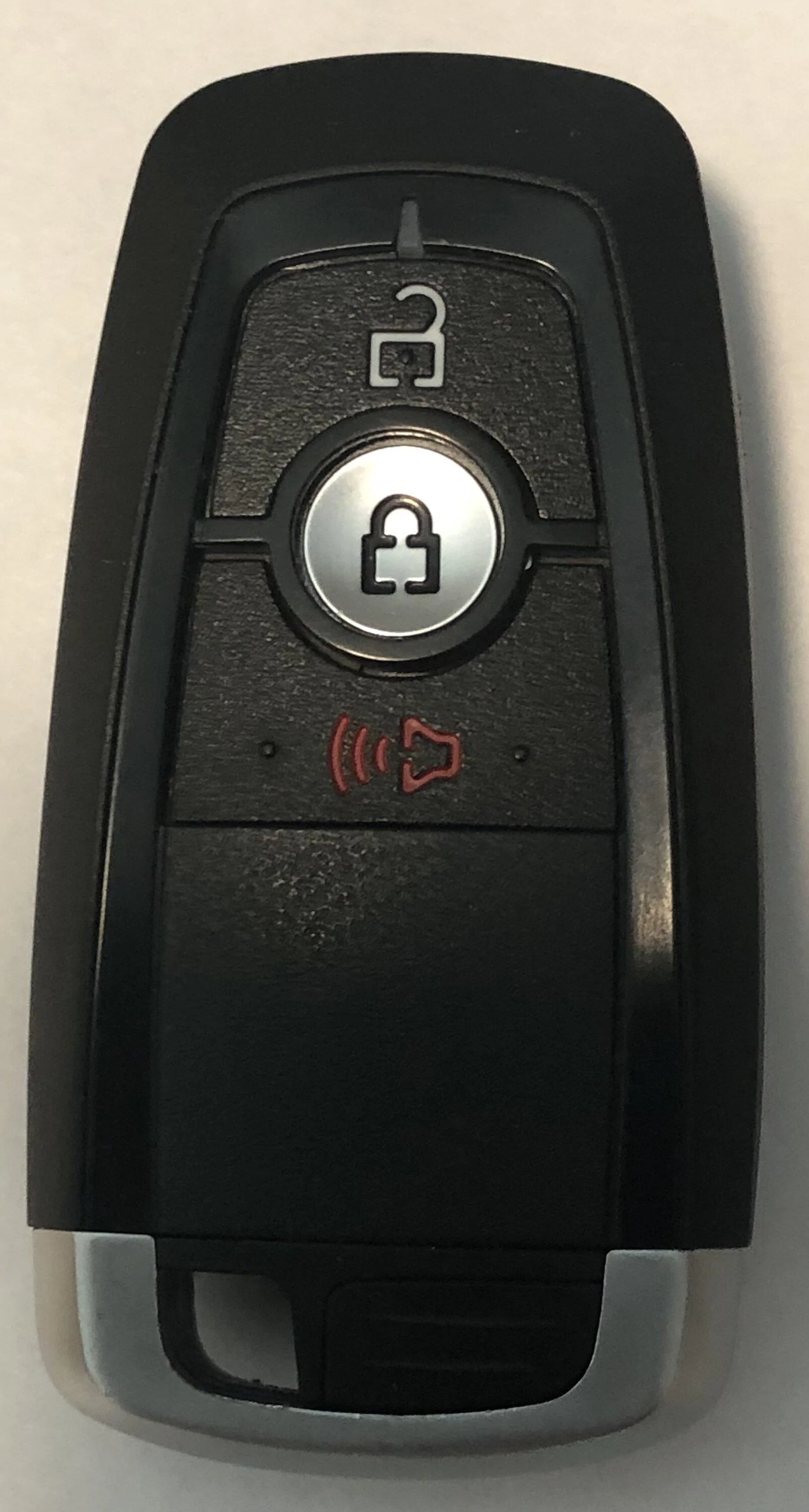 Ford Maverick Replacement Lariat Fob without remote start. IMG_0385