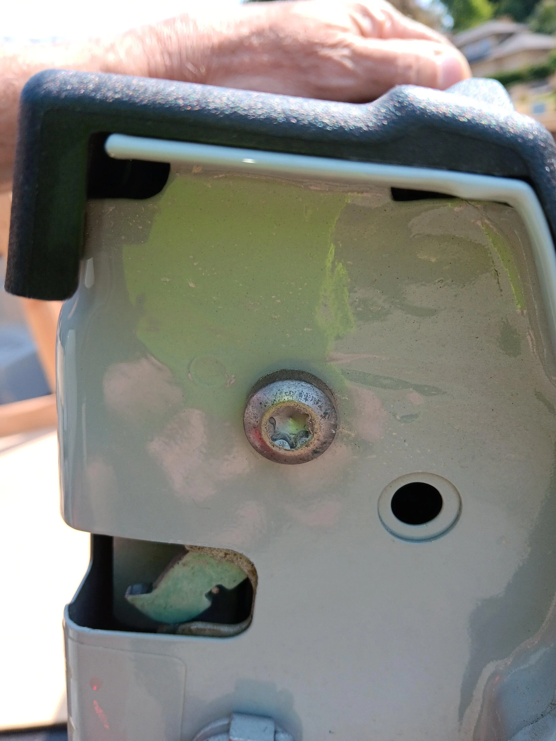 Ford Maverick Tailgate not flush with rear. Gap normal? 20230813_122025