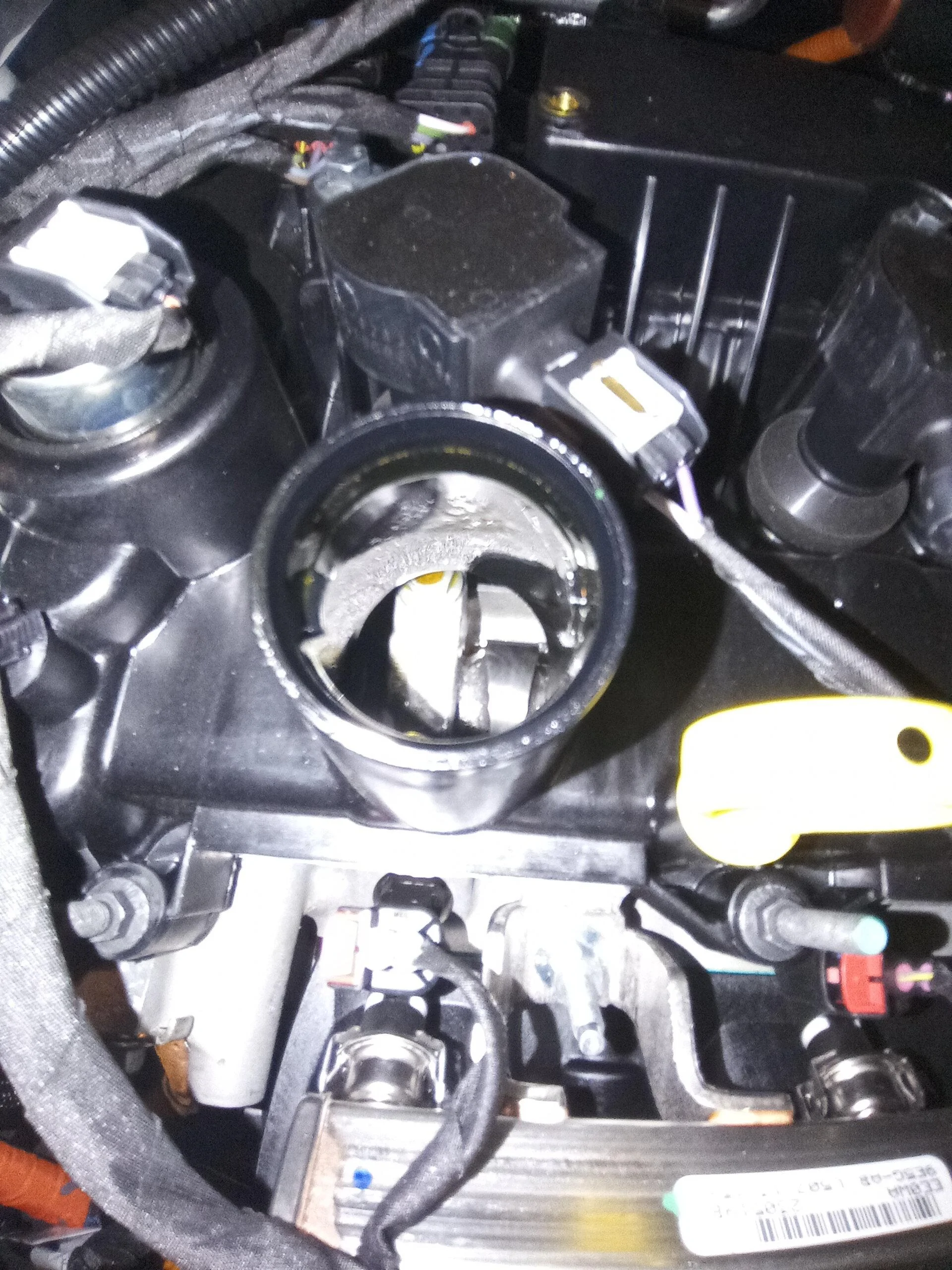 Ford Maverick Green color under oil cap (hybrid) 20230813_162120