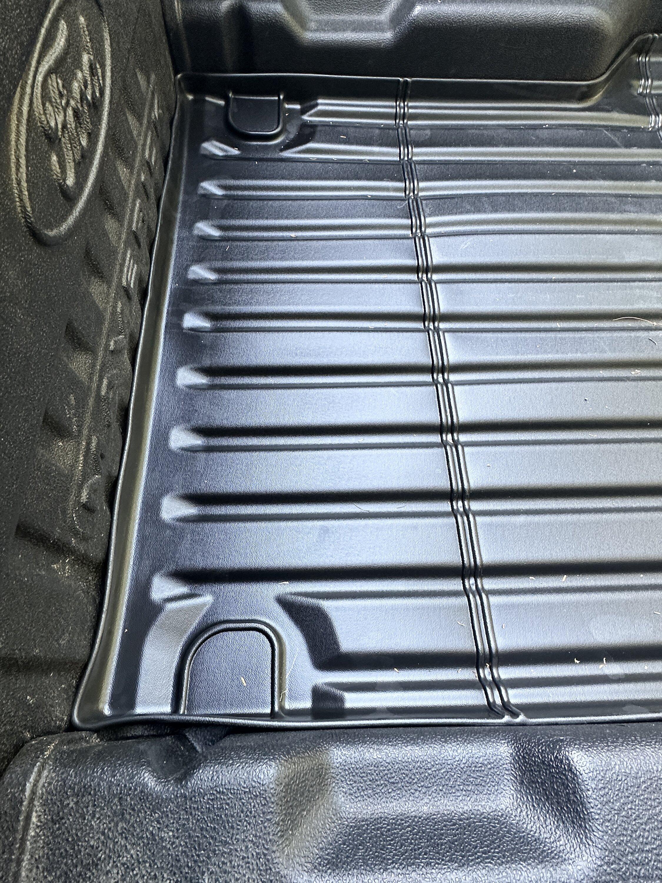 Ford Maverick New truck bed mat IMG_0400