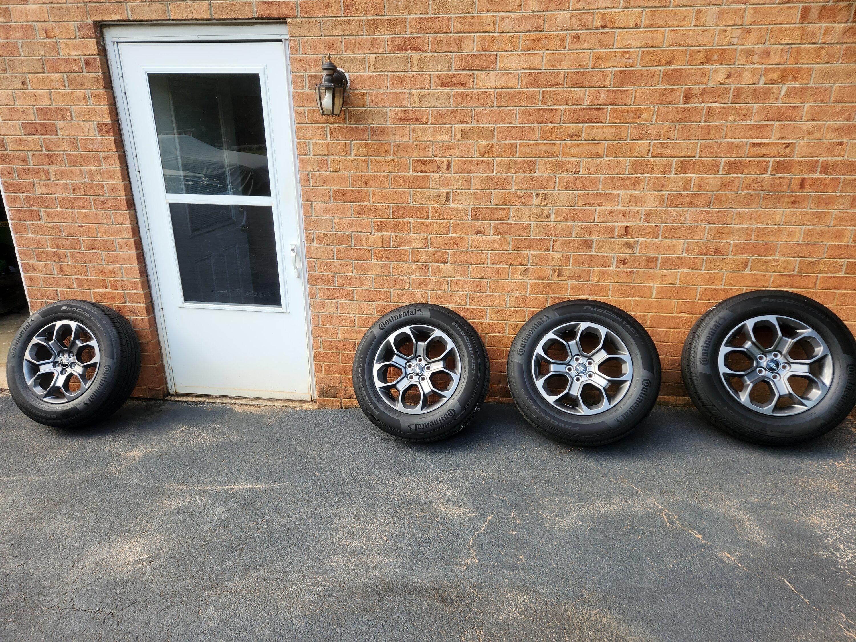 Ford Maverick Maverick XLT Wheels &Tires 20230815_182544