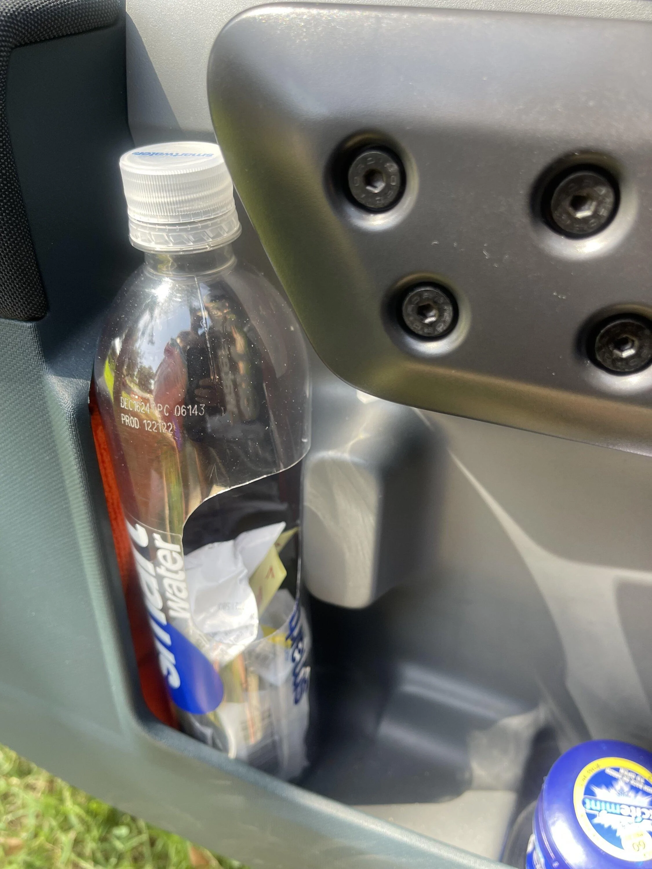 Ford Maverick Finally found a use for the door pocket IMG_4733