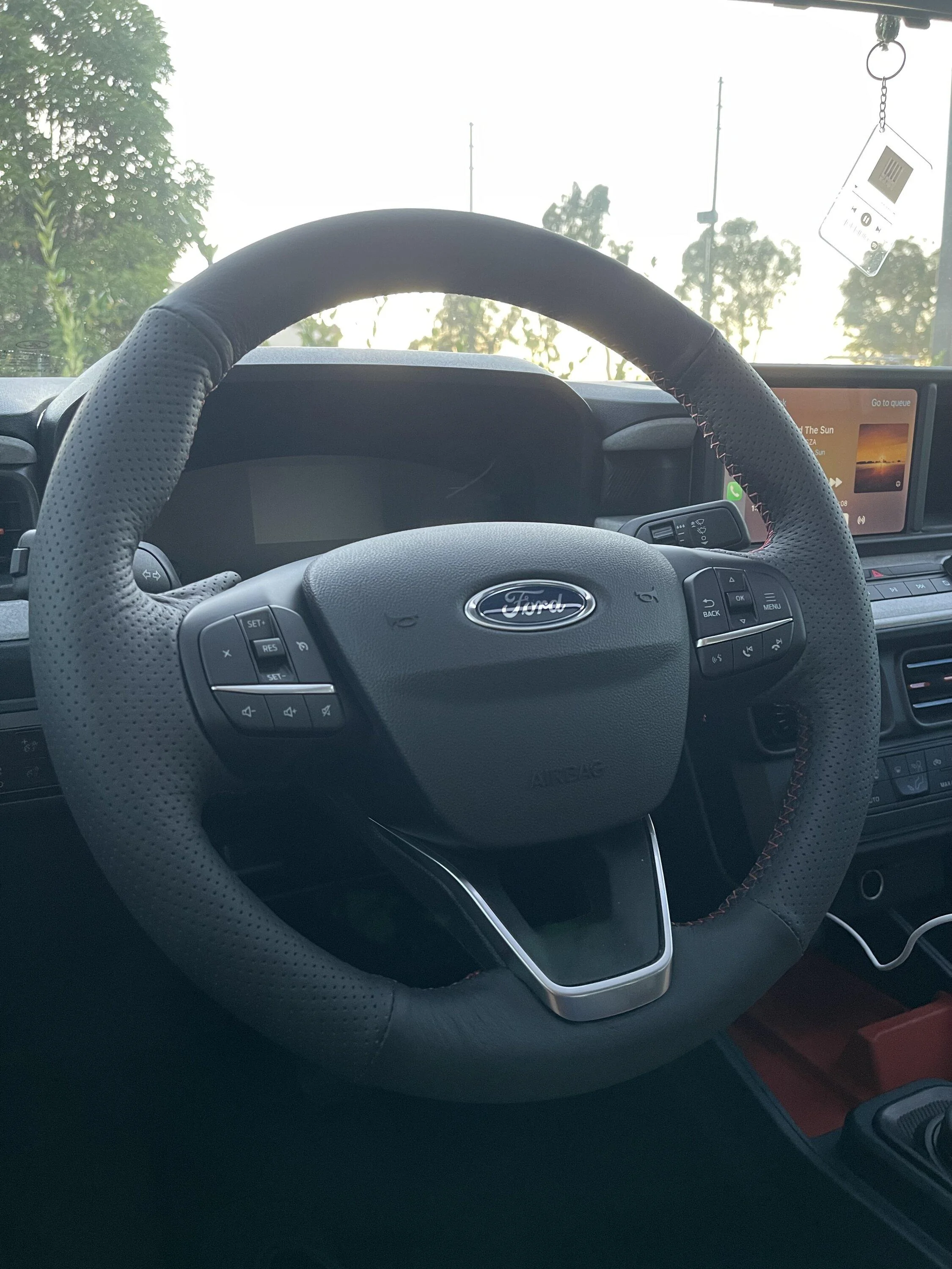 Ford Maverick Stitched a Leather Cover Onto my Steering Wheel IMG_2021