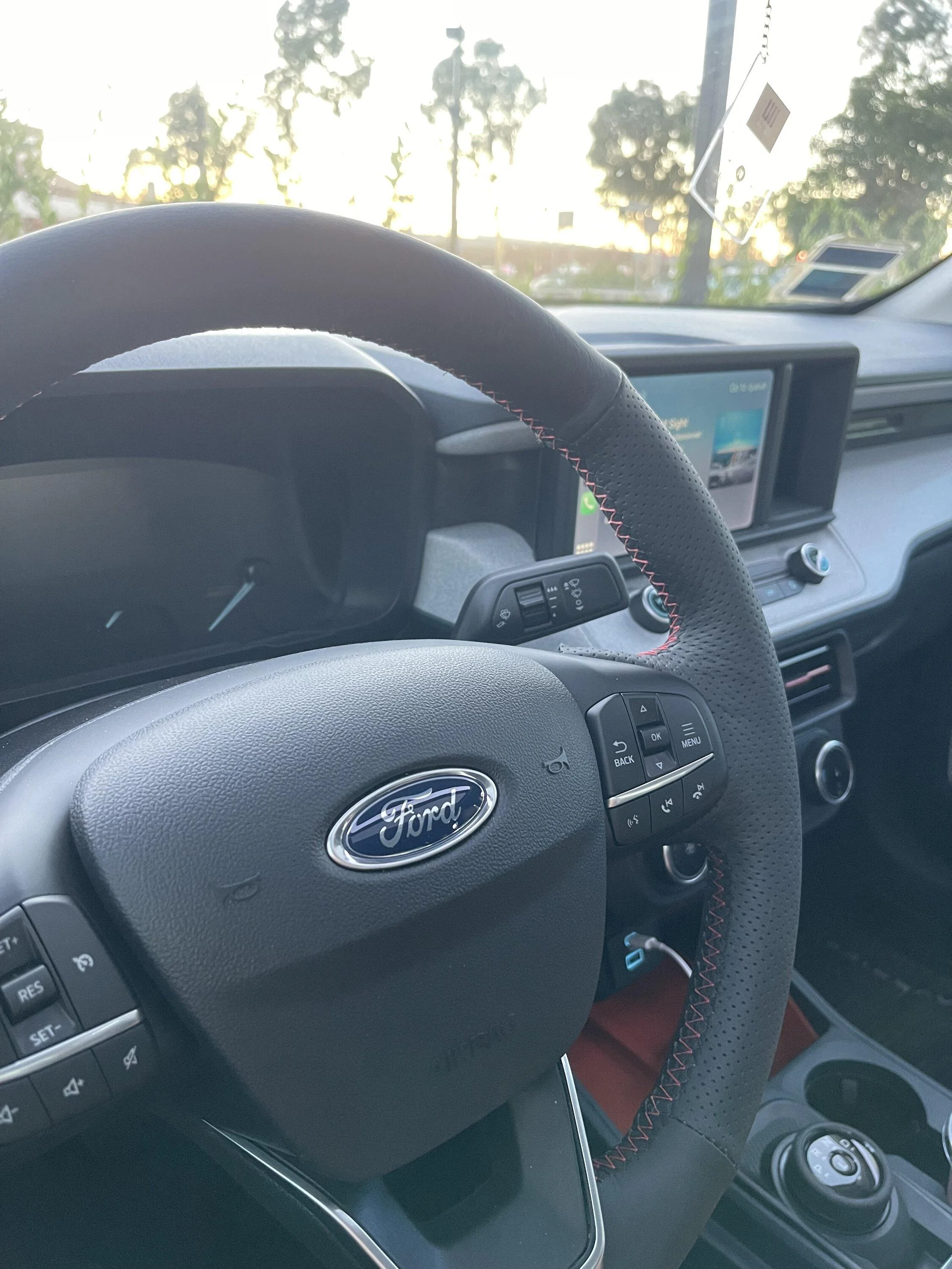 Ford Maverick Stitched a Leather Cover Onto my Steering Wheel IMG_2024