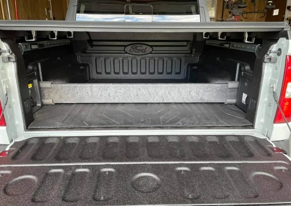 Ford Maverick Plastic lumber divider in Maverick Flexbed installed [length = 54 1/4 inches]! Maverick Flexbed - Plastic lumber divider 4x4
