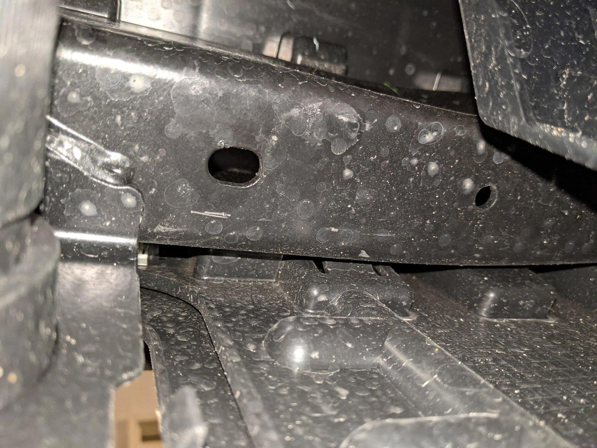 Ford Maverick Pic request: how tow hitch receiver is bolted onto the bumper/frame? PXL_20211018_032454862