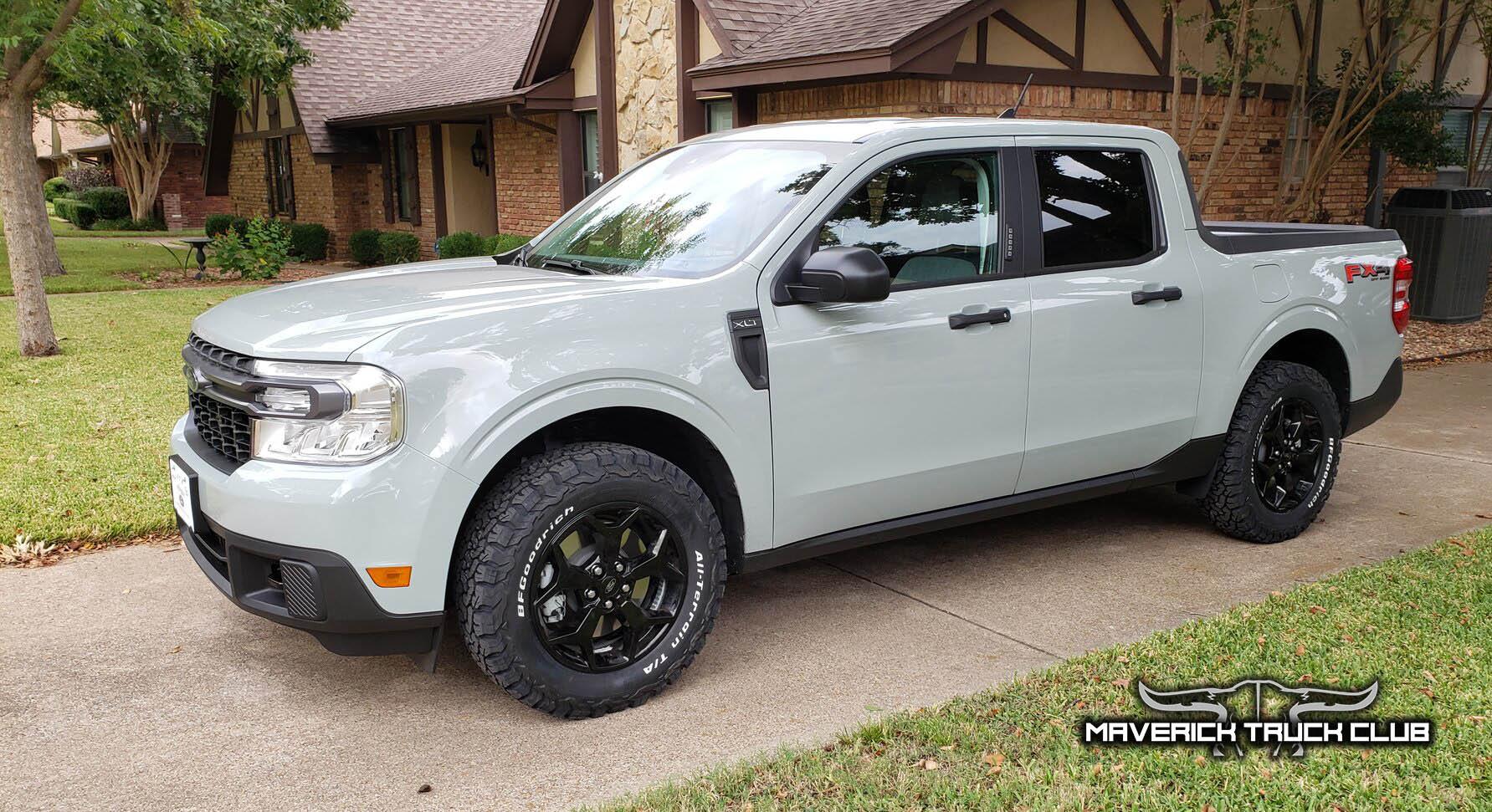 Cactus Gray Maverick XLT BFGoodrich KO2 245:65r17 BFG 1.jpg