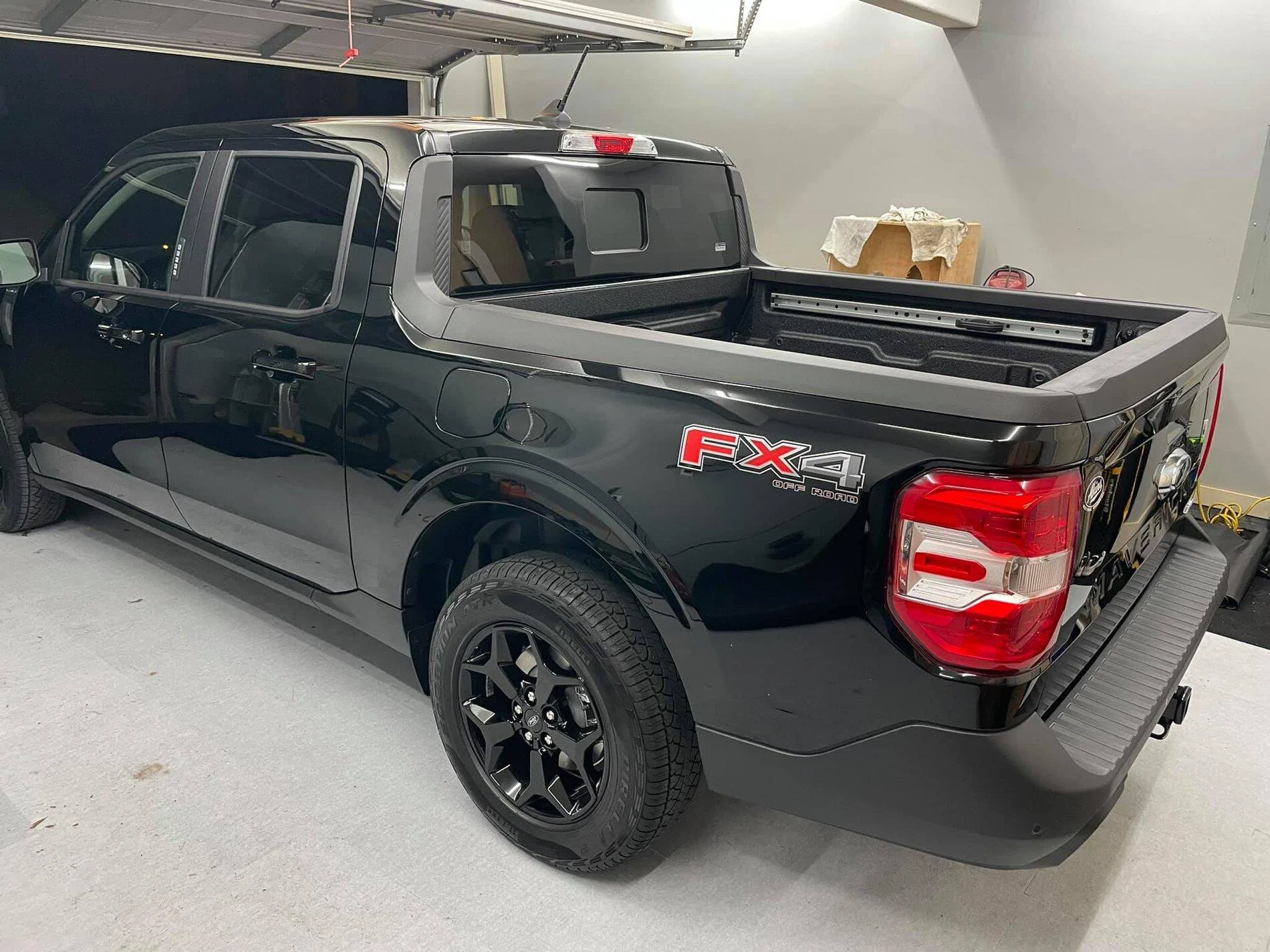 Ford Maverick SHADOW BLACK Maverick Photos Thread Shadow Black Maverick Lariat FX4 black wheels 3