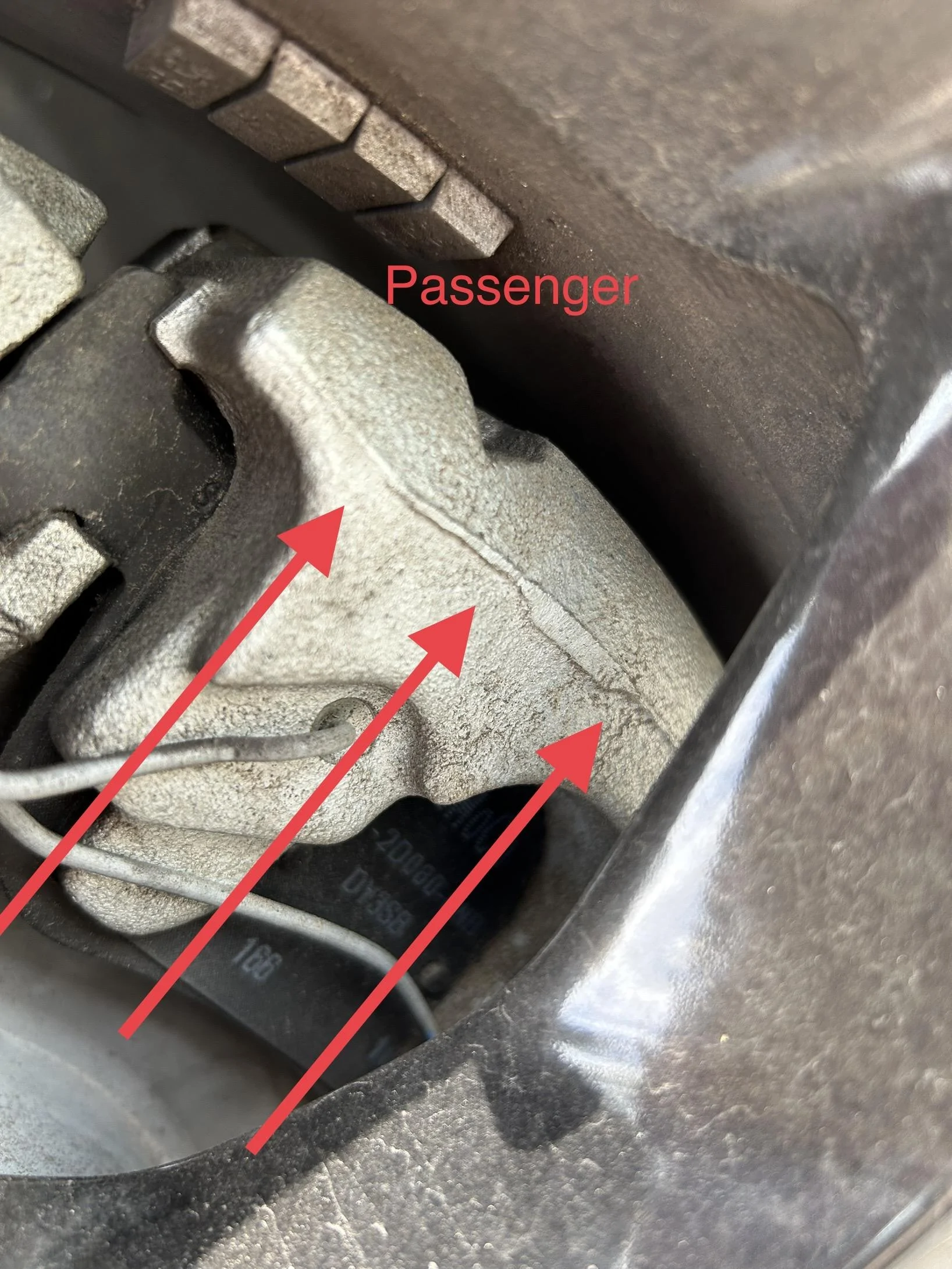 Ford Maverick Brake caliper defect?! IMG_0025