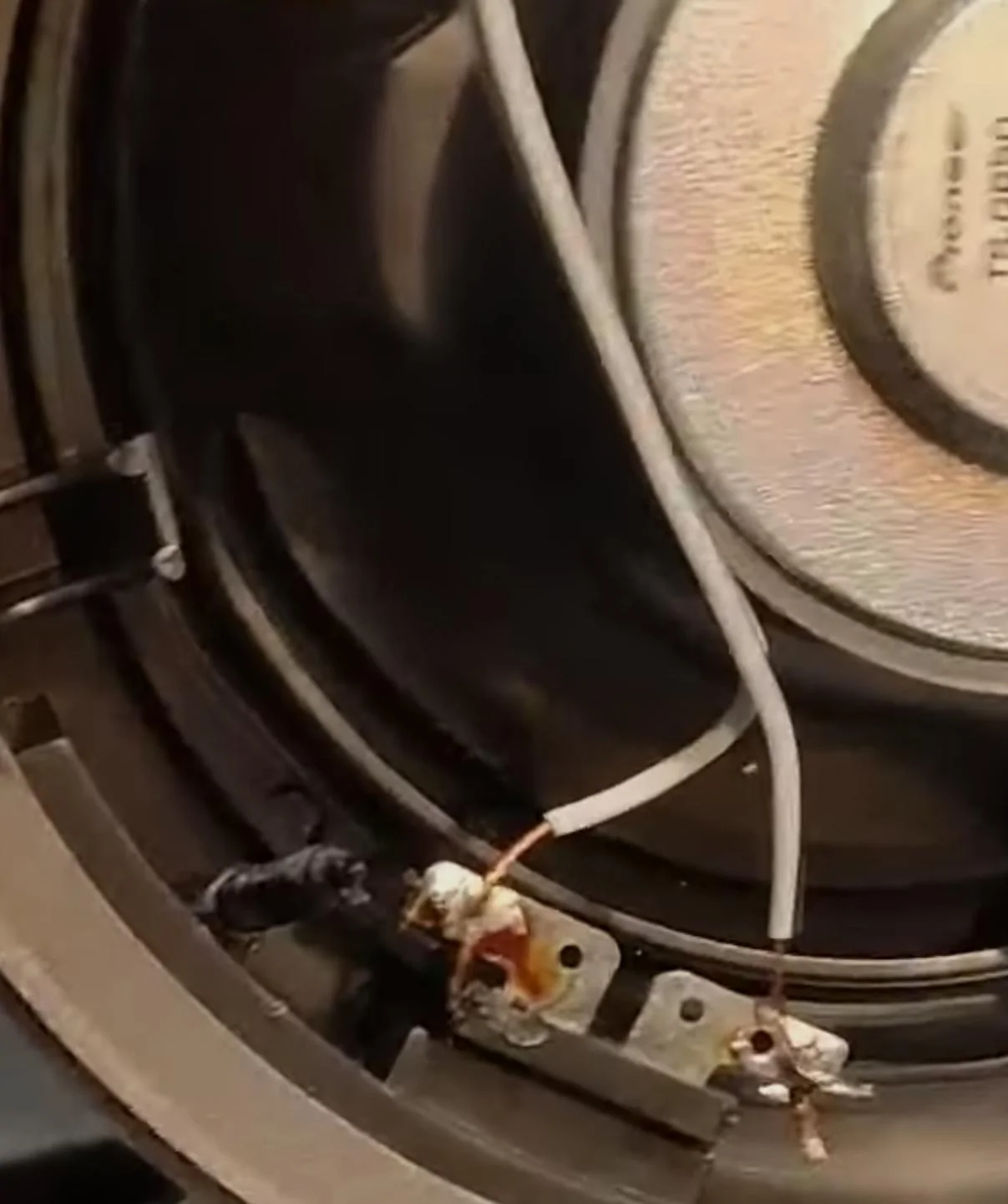 Ford Maverick I destroyed my factory speakers... Free 6 3/4" adapters rings are in your doors Screenshot_2023-08-29-16-12-49-67_f9ee0578fe1cc94de7482bd41accb329