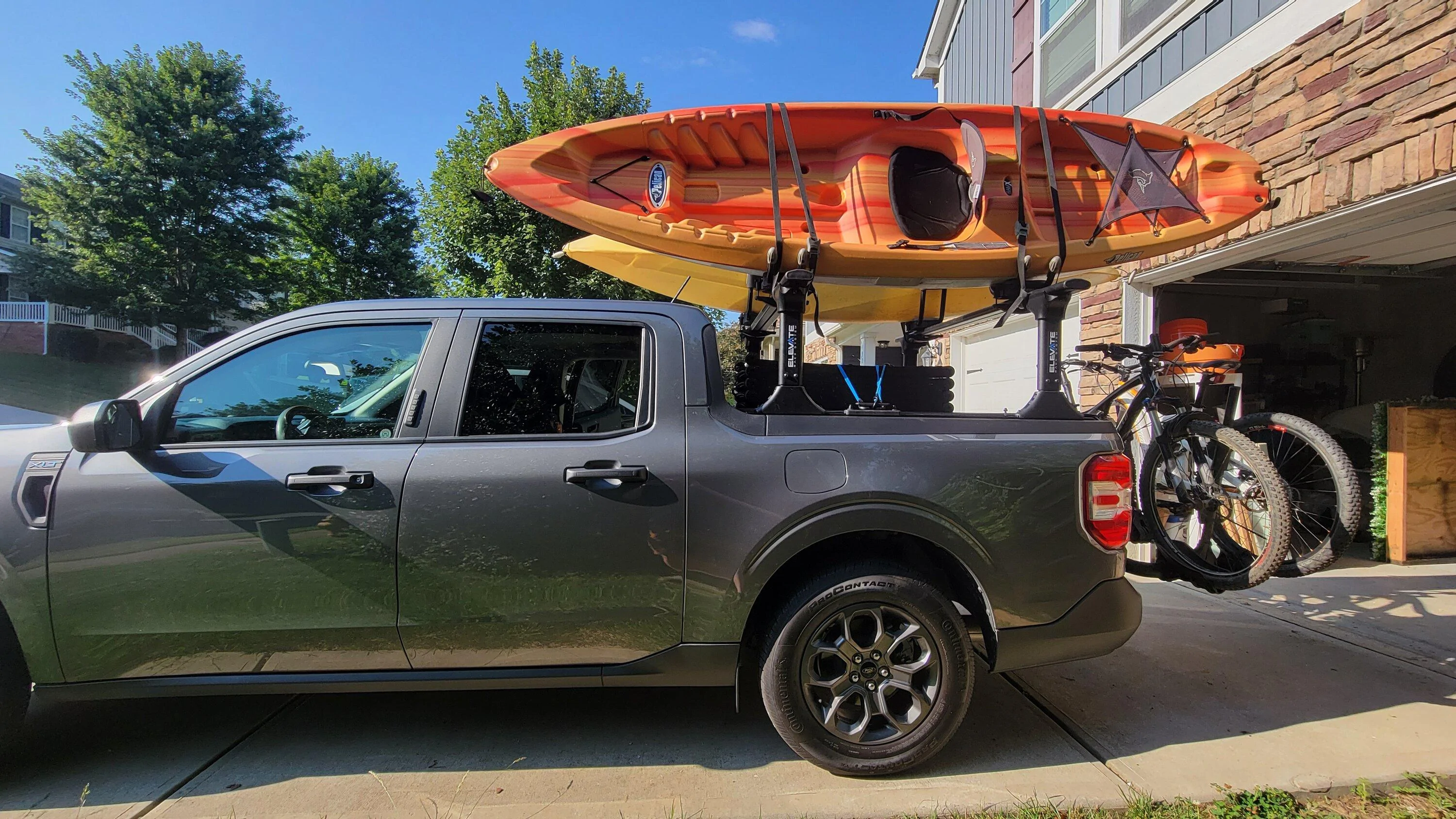 Ford Maverick Hauling a kayak on Maverick with Elevate Rack System 20230706_175741