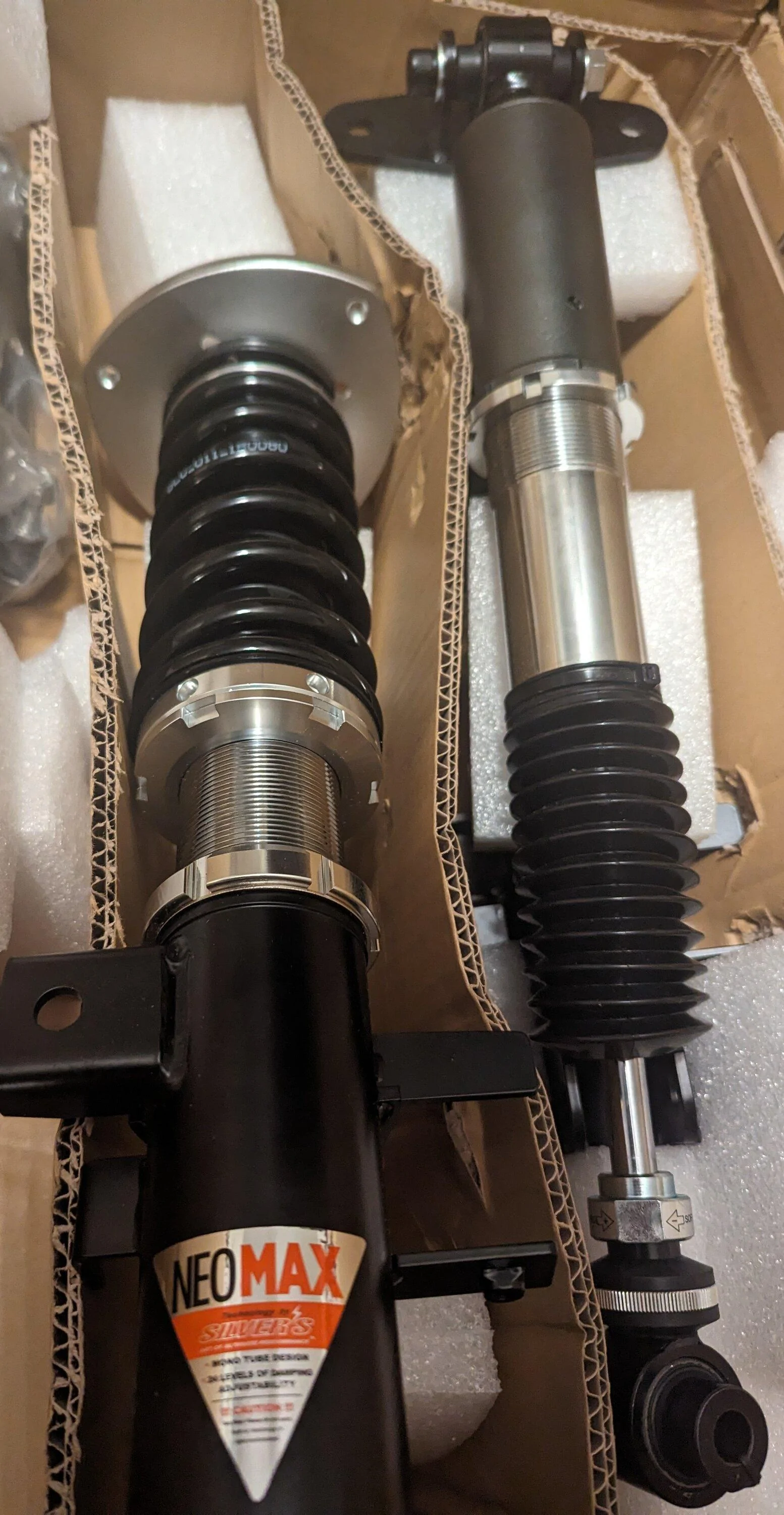 Ford Maverick Silver's coilovers landed- PXL_20230830_023910833