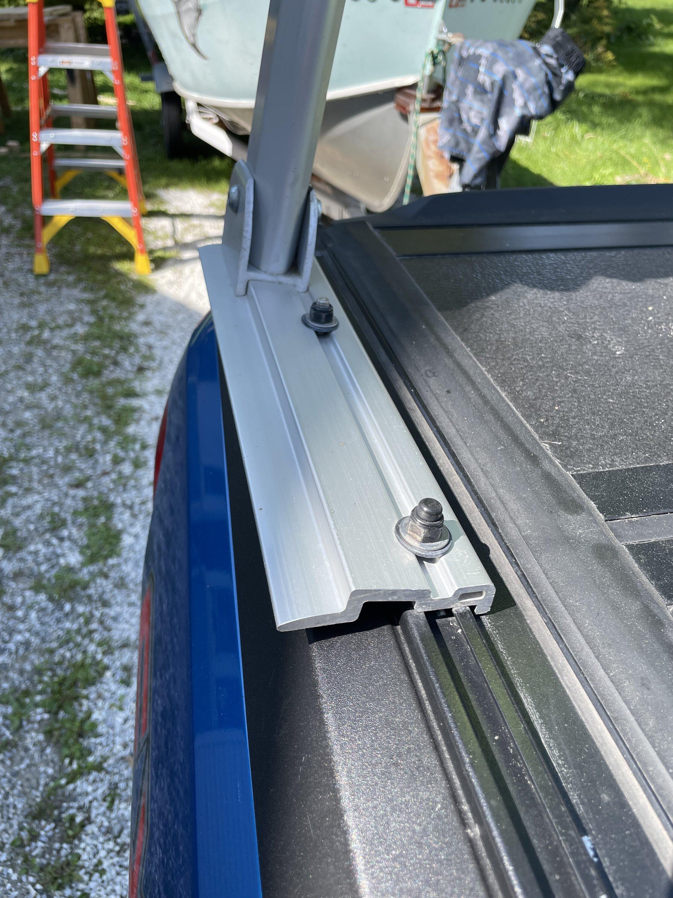 Ford Maverick Best fittings for kayaks compatible with Tonneau IMG_3732
