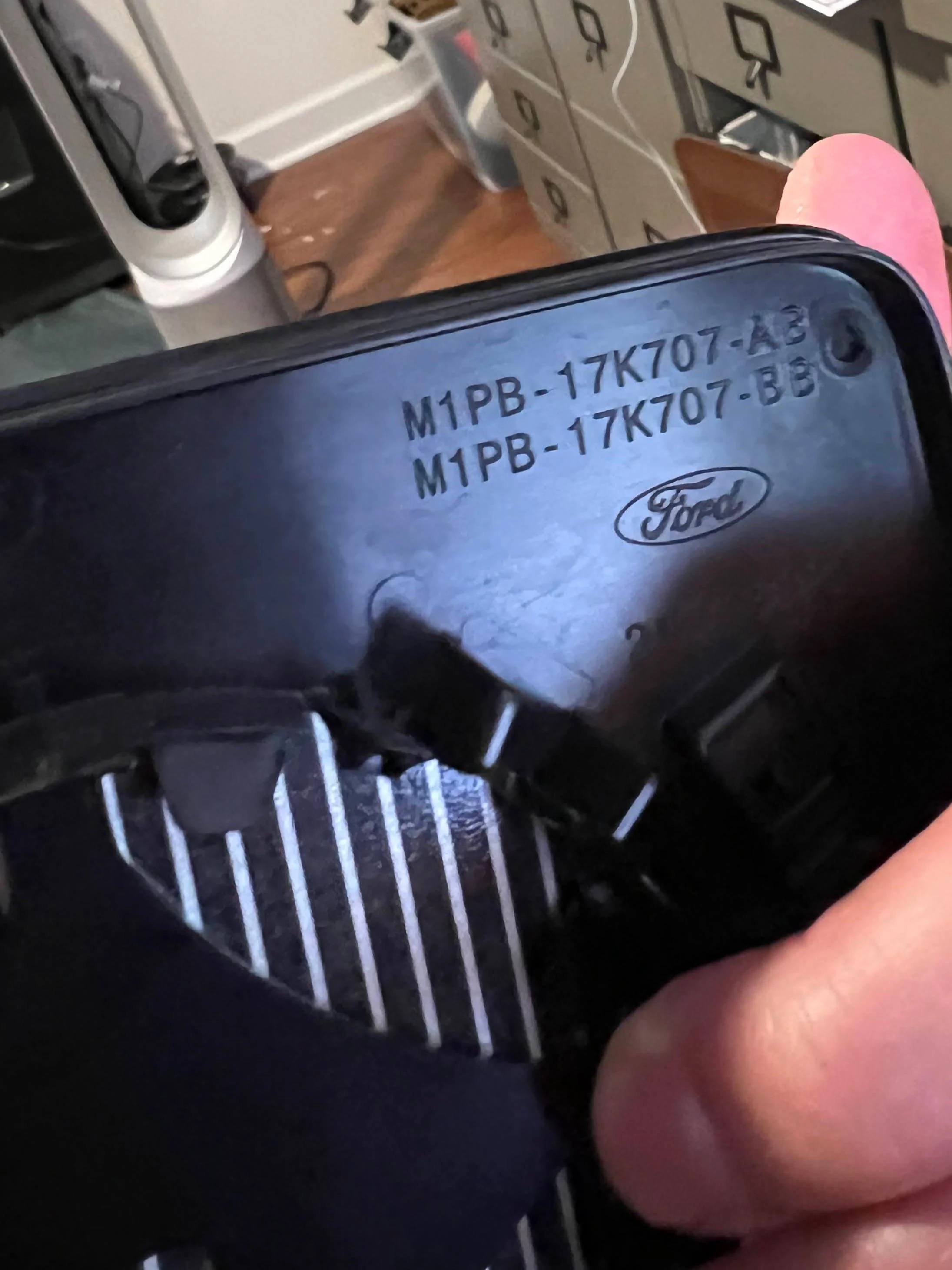 Ford Maverick Help Finding Part Number for Passenger Side Glass on '22 Hybrid Lariat IMG_2452