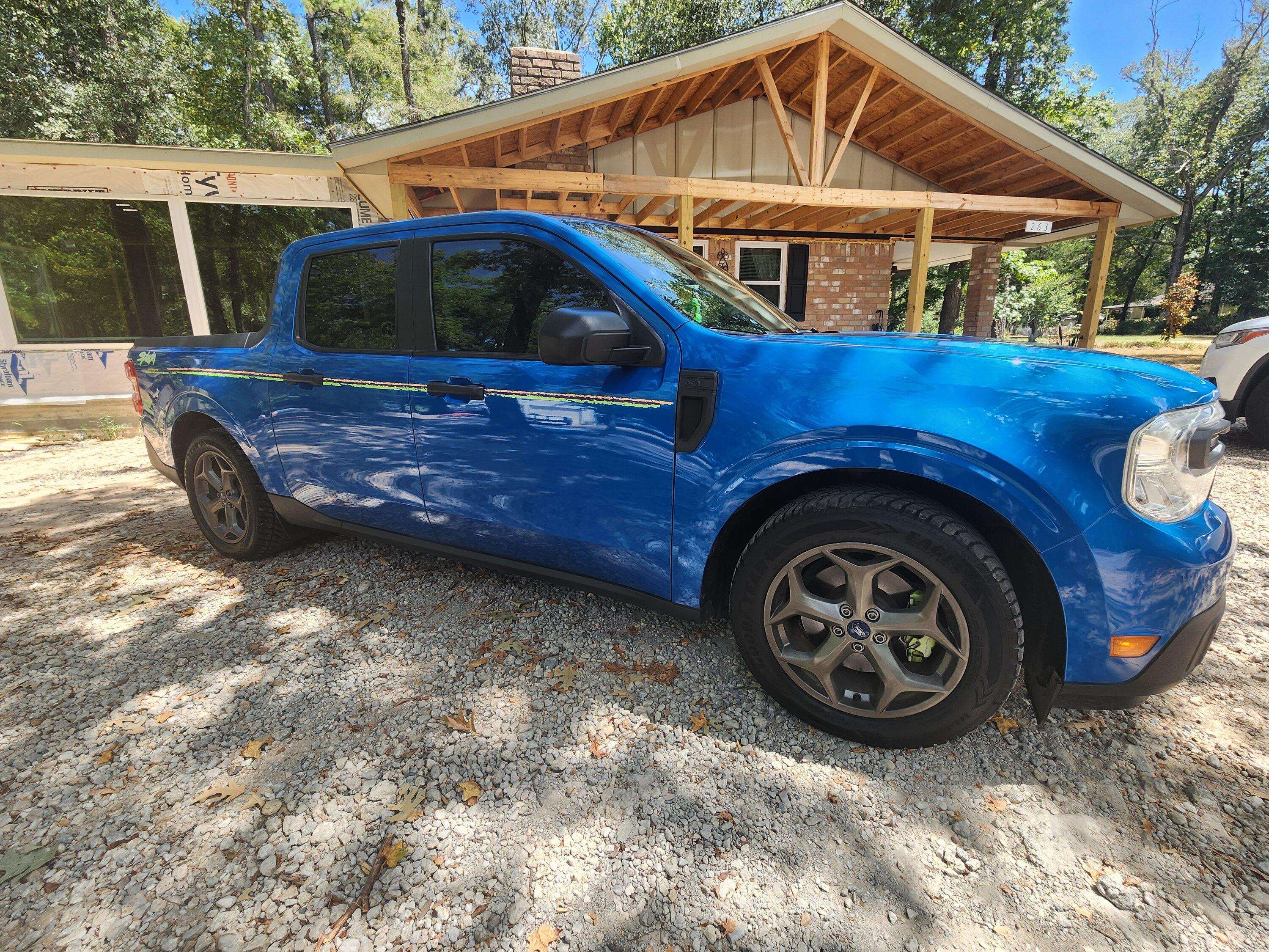 Ford Maverick 2022 Maverick on 18" Focus ST Wheels, Painted Brakes Calipers, Splash Graphics 20230811_144210