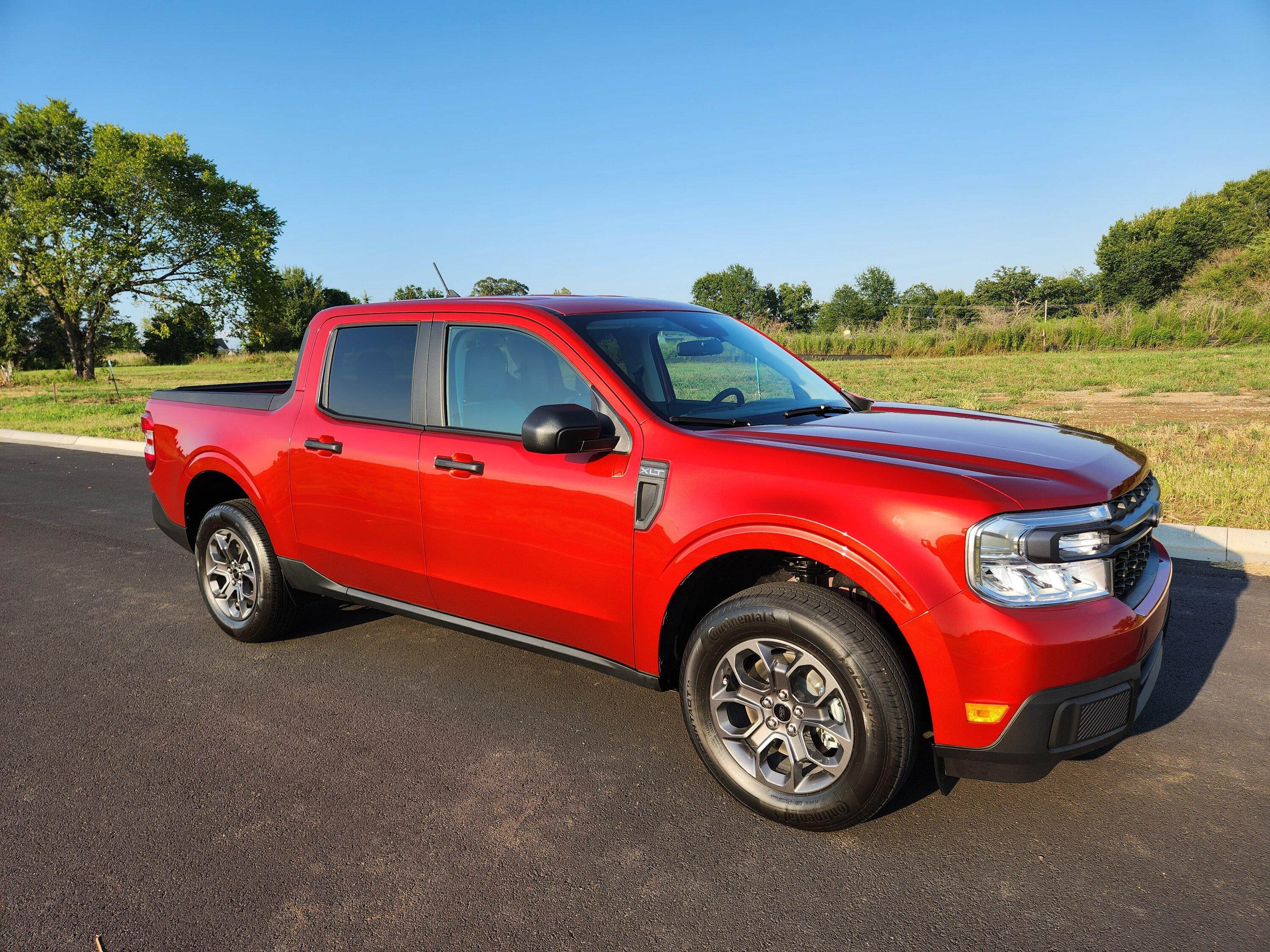 Ford Maverick 2023 Maverick XLT Hybrid - New - $36000 20230810_183816