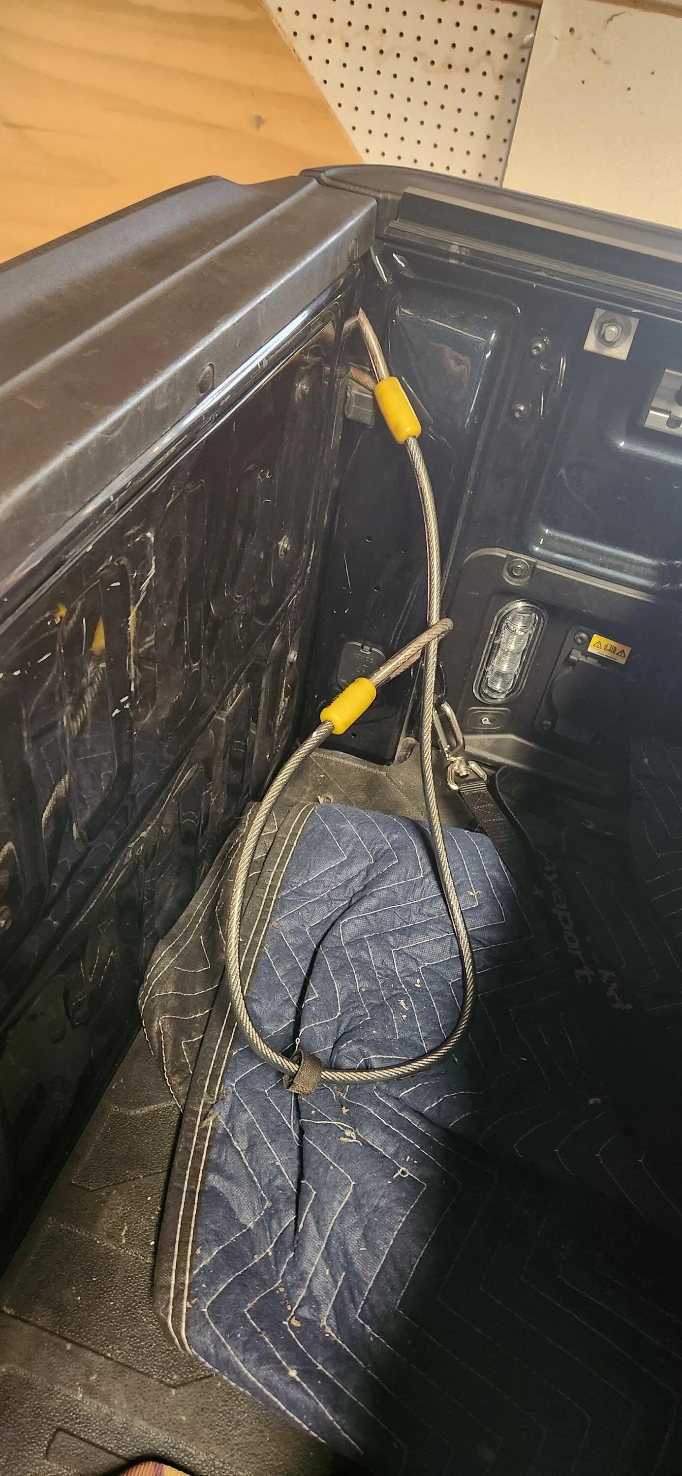 Ford Maverick DIY Retractable Cable Lock for Maverick bed 1000004556