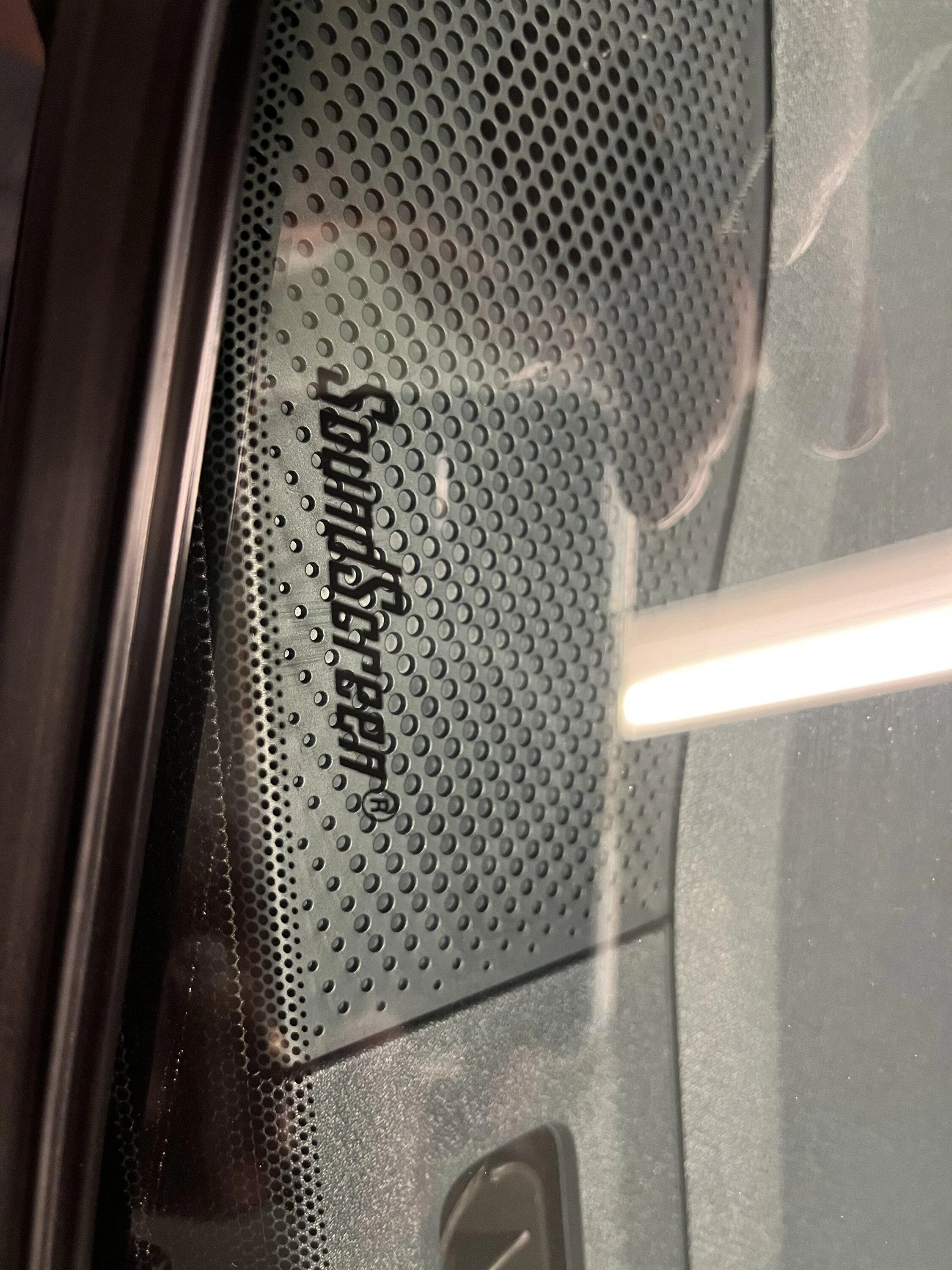 Ford Maverick Cracked Windshield IMG_0284
