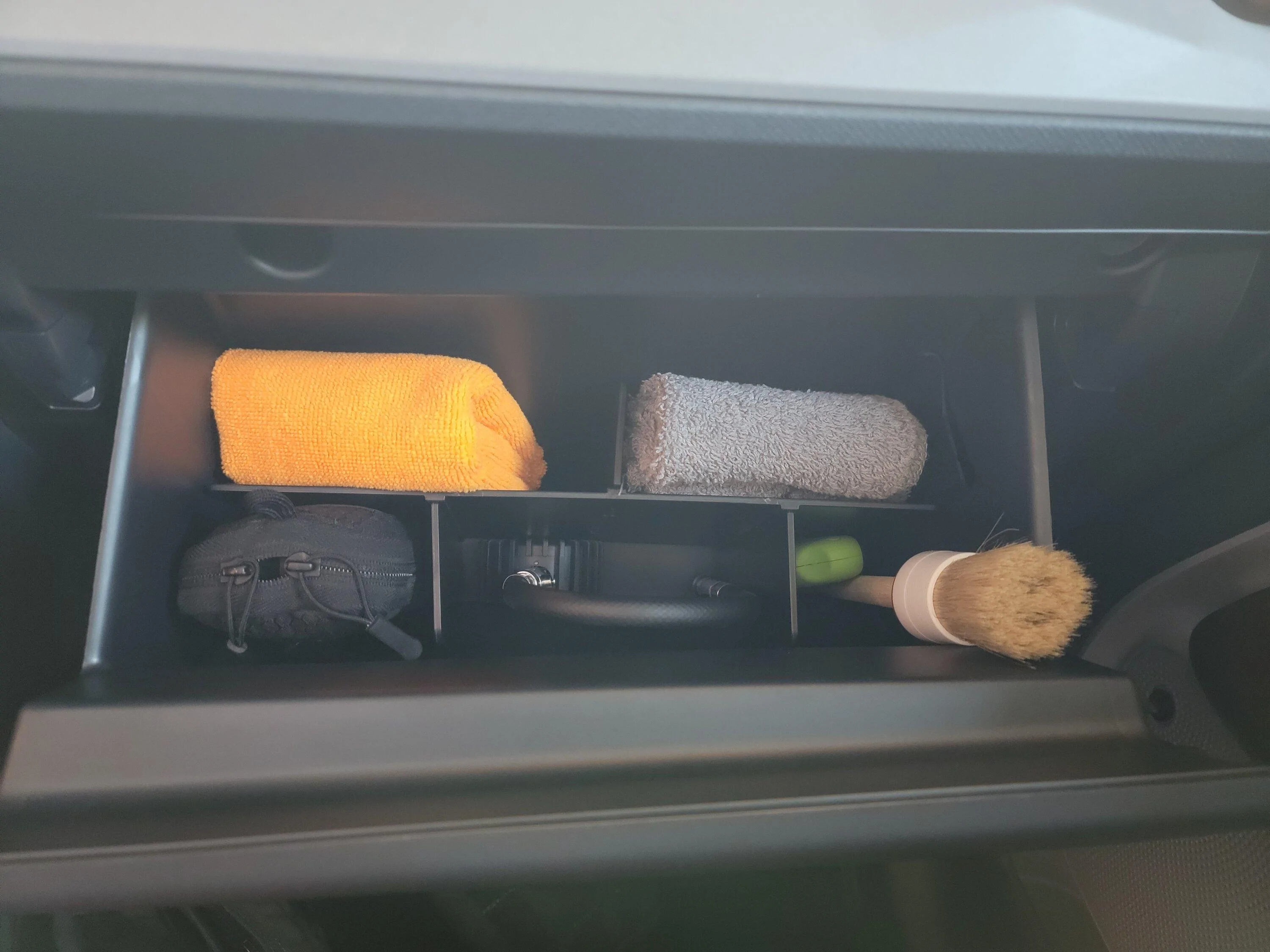 Ford Maverick What's in Your Glove Box? 20230730_150422