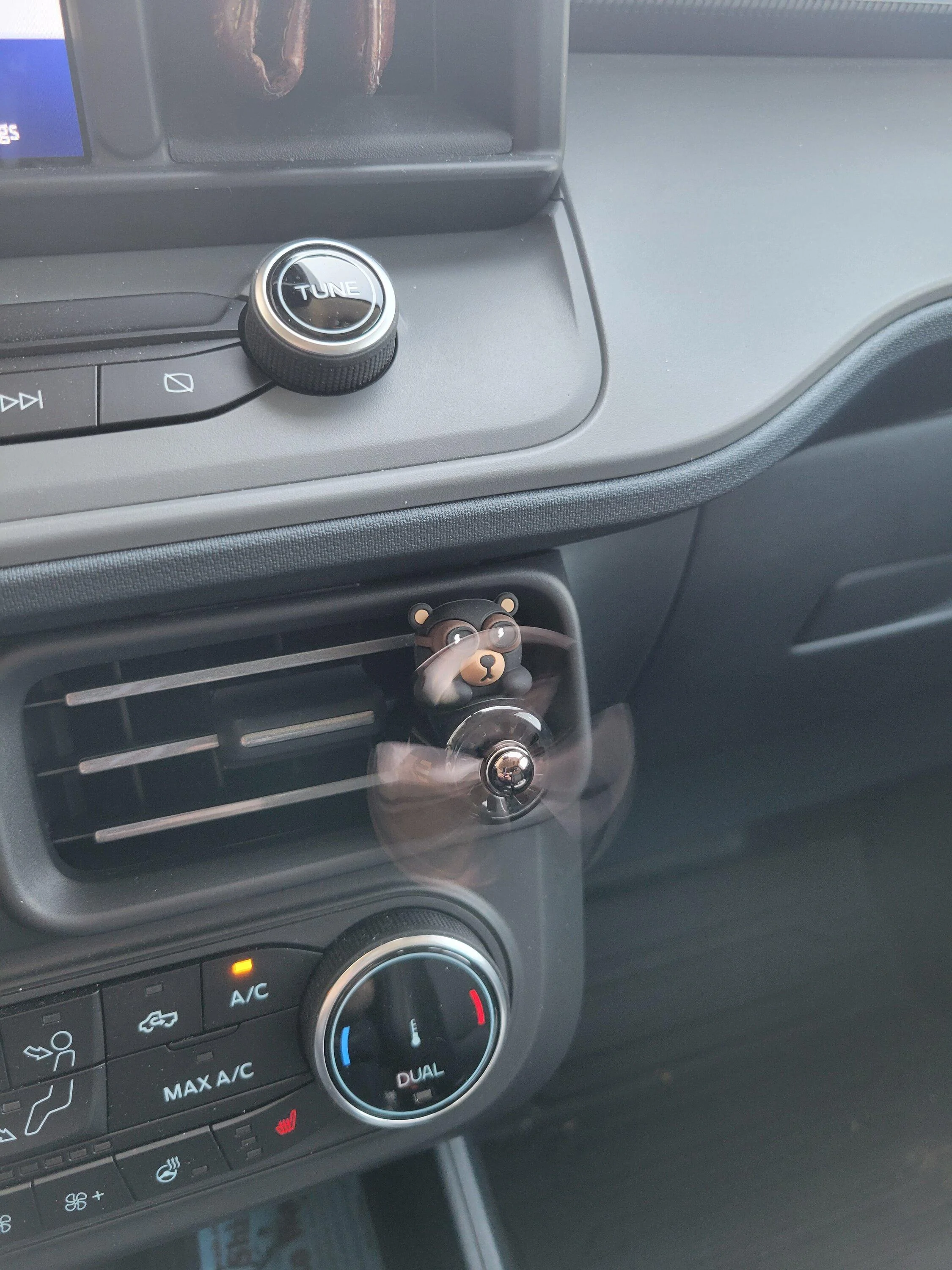 Ford Maverick Vent air freshener 20230906_141711