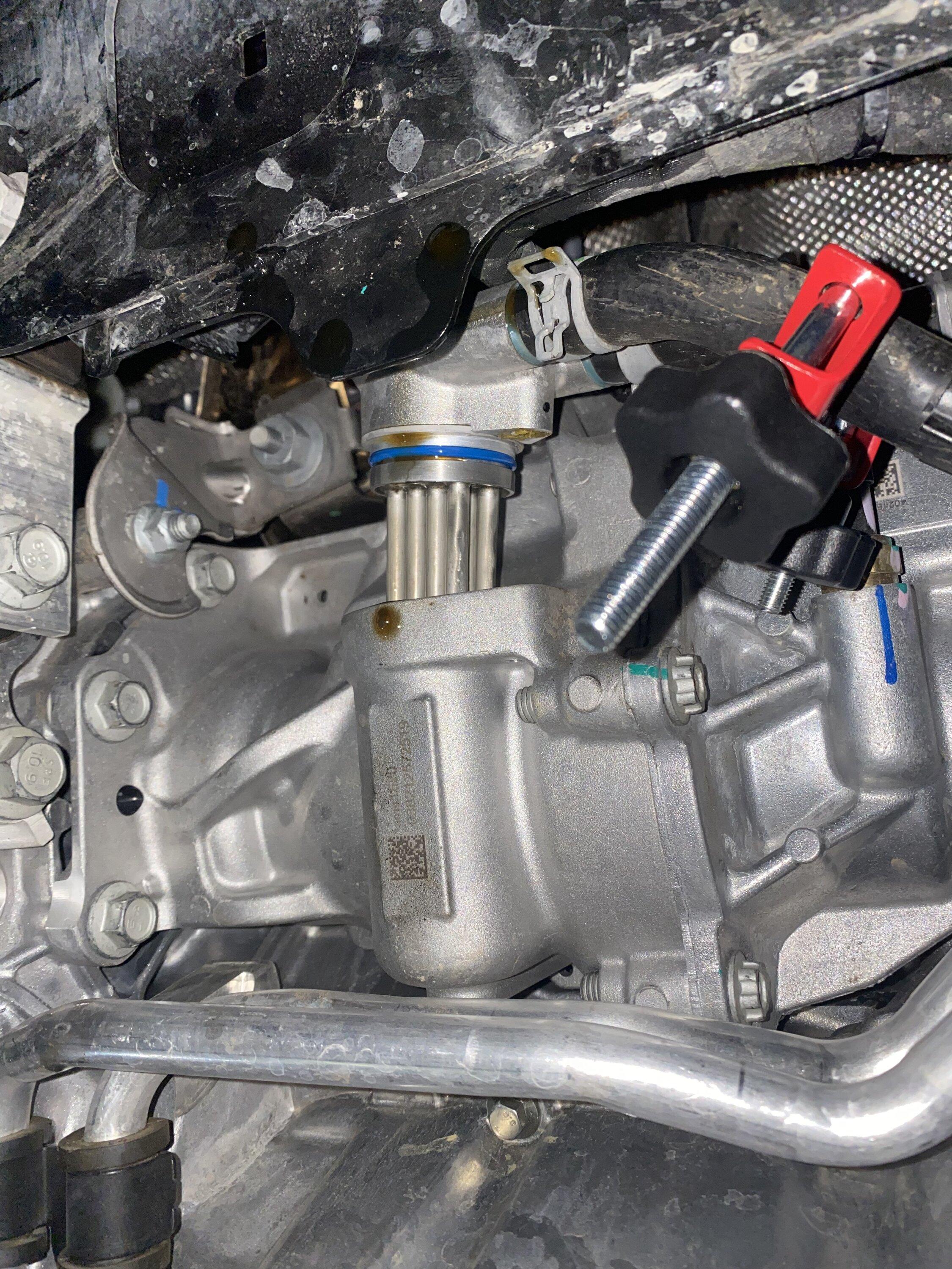 Ford Maverick How To: Oil Change on Tremor Maverick tremor ptu