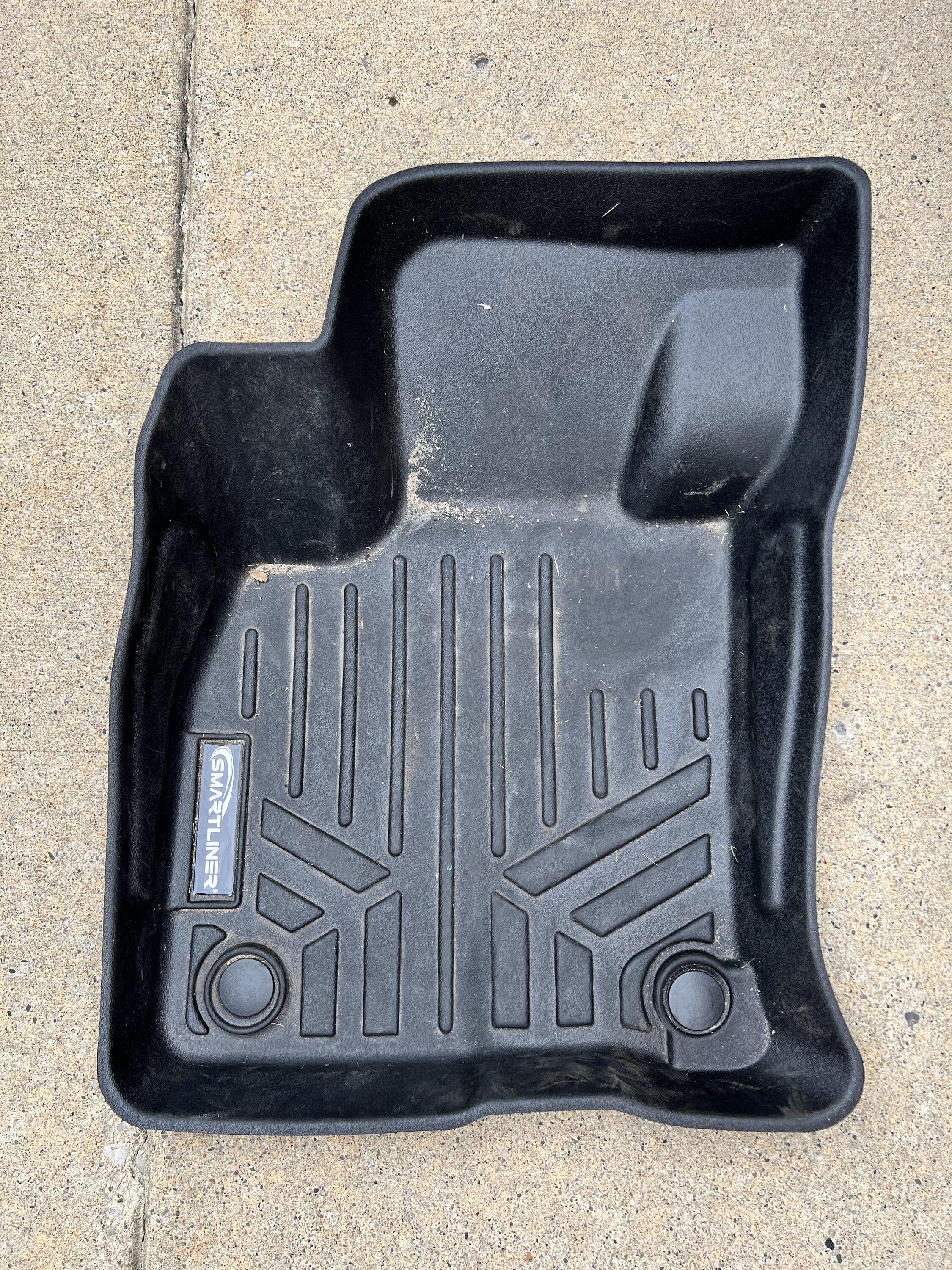 Ford Maverick Smartliner floor mats wearing out IMG_4840